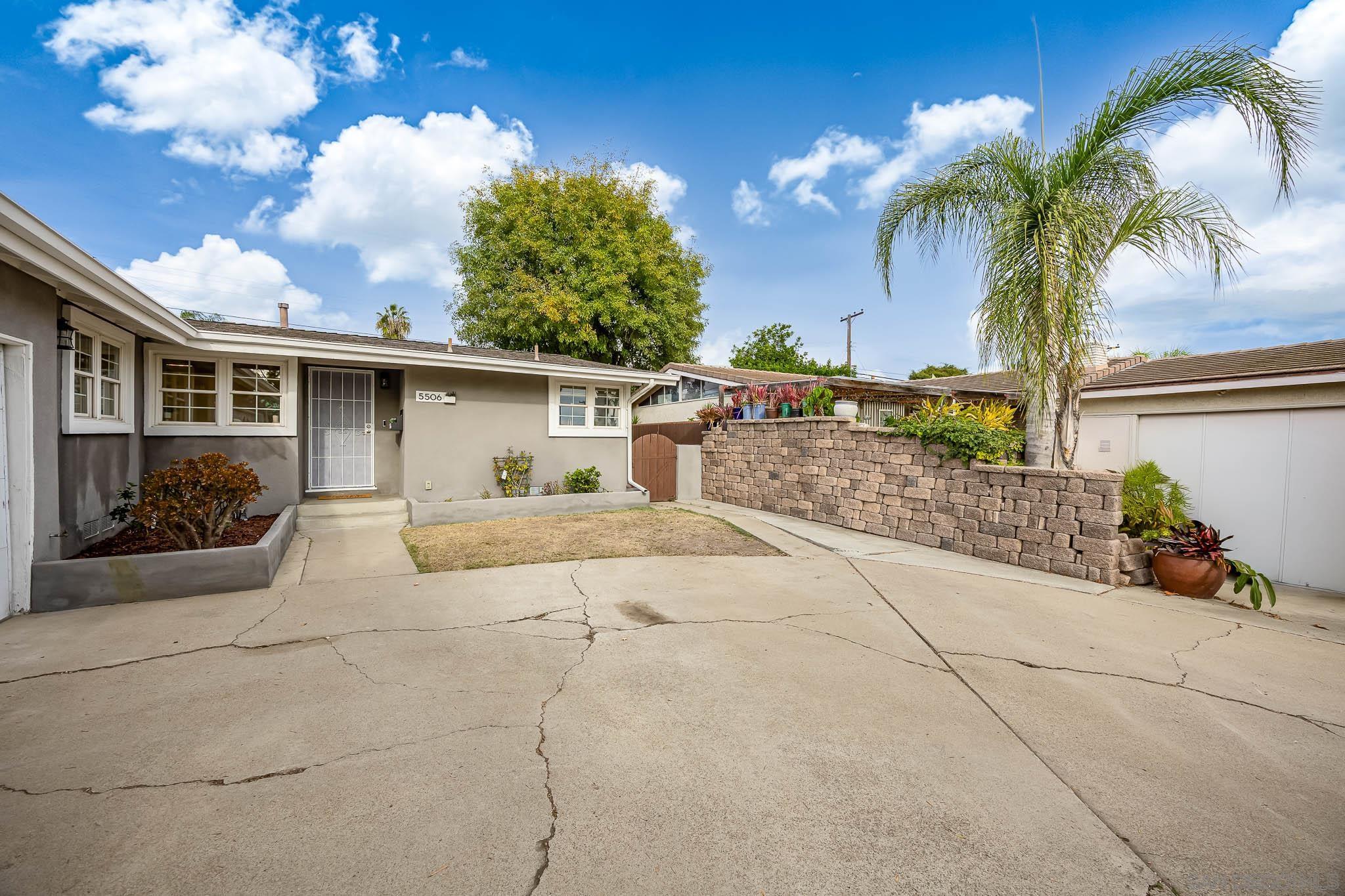 Detail Gallery Image 2 of 34 For 5506  Waring Rd, San Diego,  CA 92120 - 4 Beds | 2 Baths