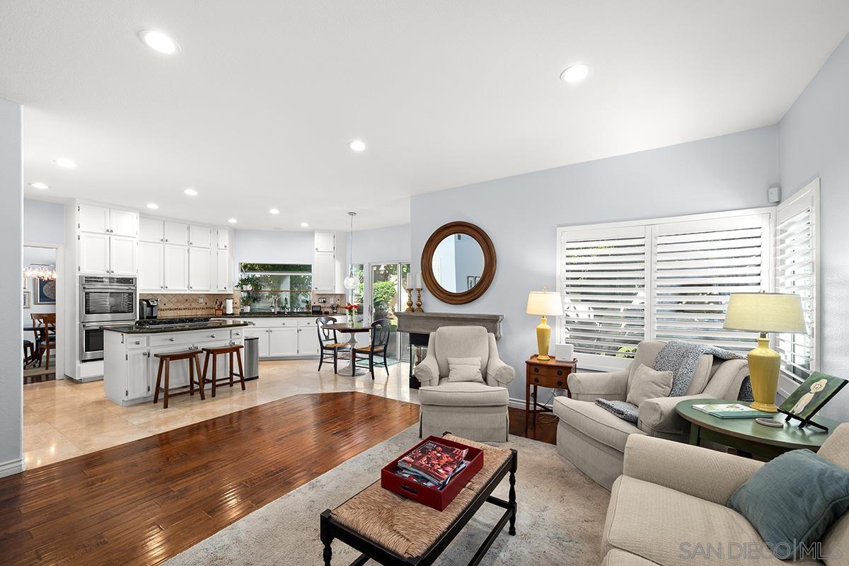 Detail Gallery Image 14 of 53 For 4582  Mercurio St, San Diego,  CA 92130 - 4 Beds | 3 Baths