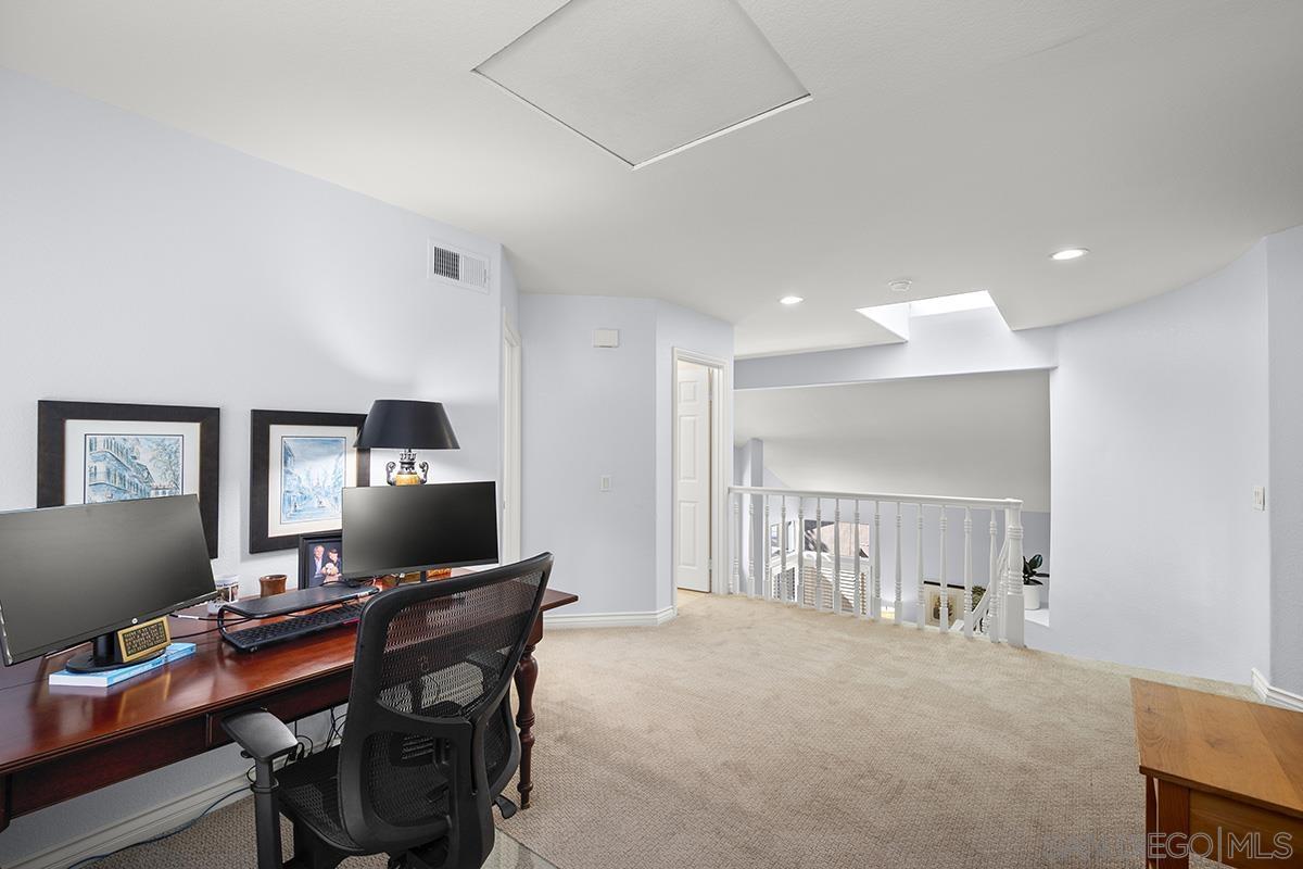 Detail Gallery Image 21 of 53 For 4582  Mercurio St, San Diego,  CA 92130 - 4 Beds | 3 Baths