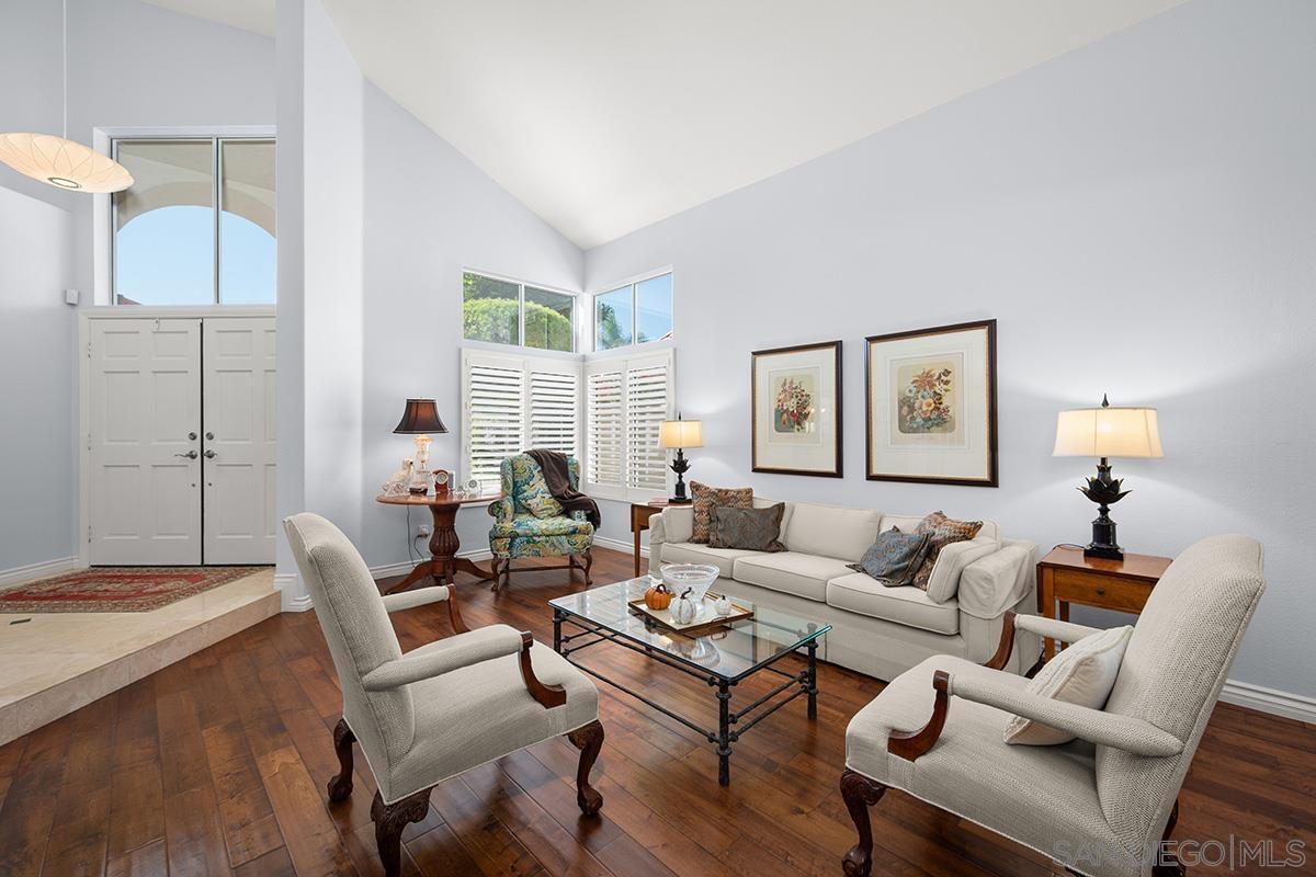 Detail Gallery Image 6 of 53 For 4582  Mercurio St, San Diego,  CA 92130 - 4 Beds | 3 Baths