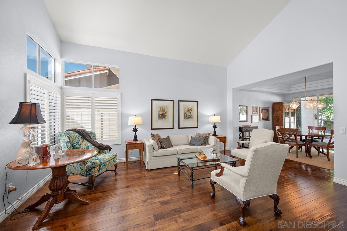 Detail Gallery Image 7 of 53 For 4582  Mercurio St, San Diego,  CA 92130 - 4 Beds | 3 Baths