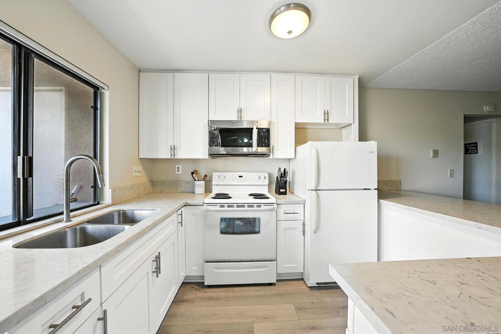 Detail Gallery Image 6 of 21 For 7838  Cowles Mountain Court  #C6,  San Diego,  CA 92119 - 1 Beds | 1 Baths