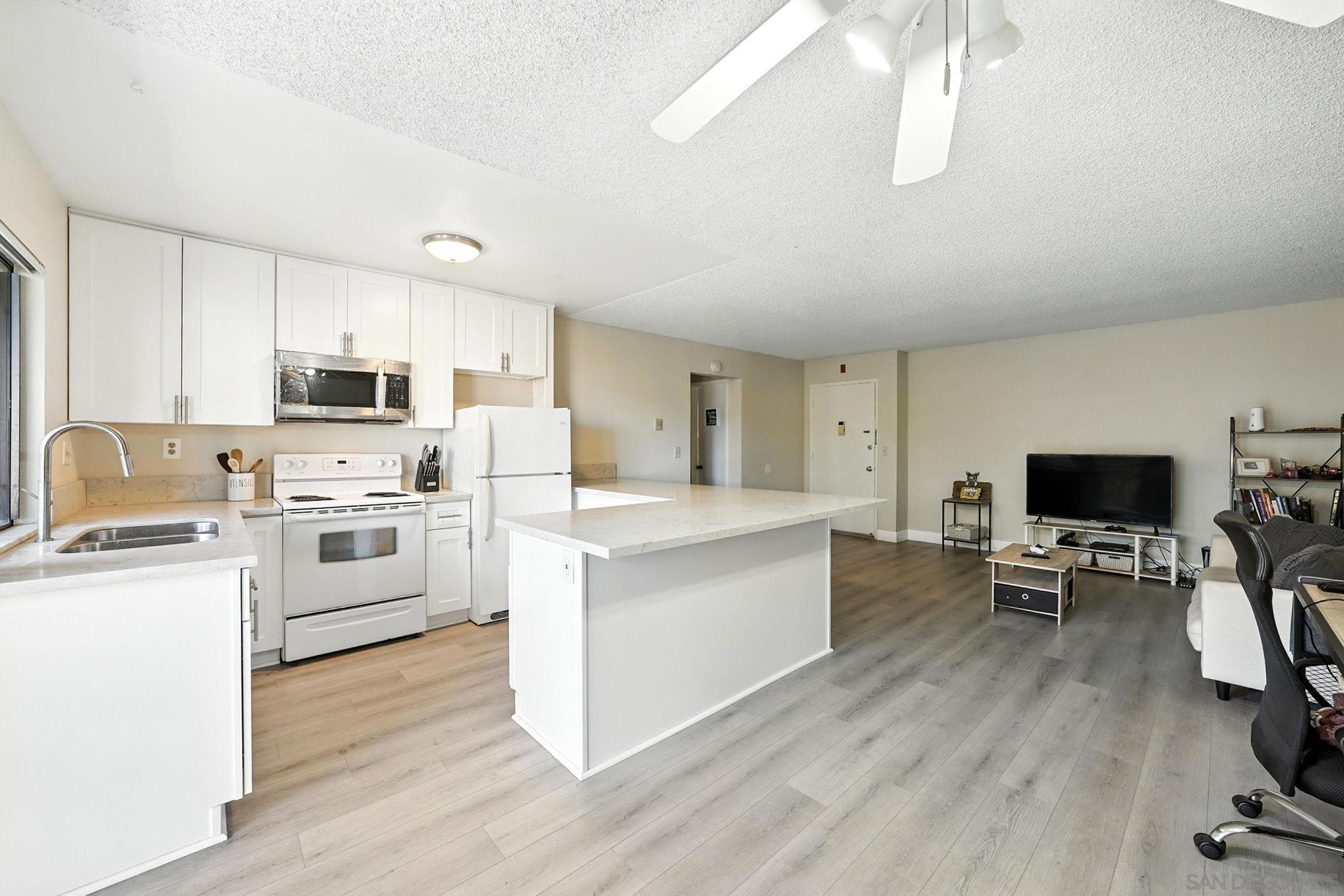 Detail Gallery Image 9 of 21 For 7838  Cowles Mountain Court  #C6,  San Diego,  CA 92119 - 1 Beds | 1 Baths