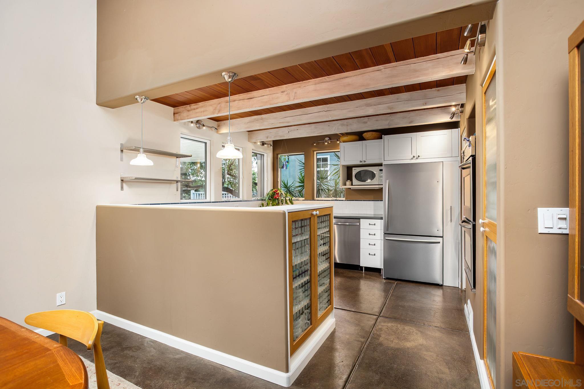 Detail Gallery Image 21 of 49 For 4854  39th St, San Diego,  CA 92116 - 3 Beds | 3 Baths