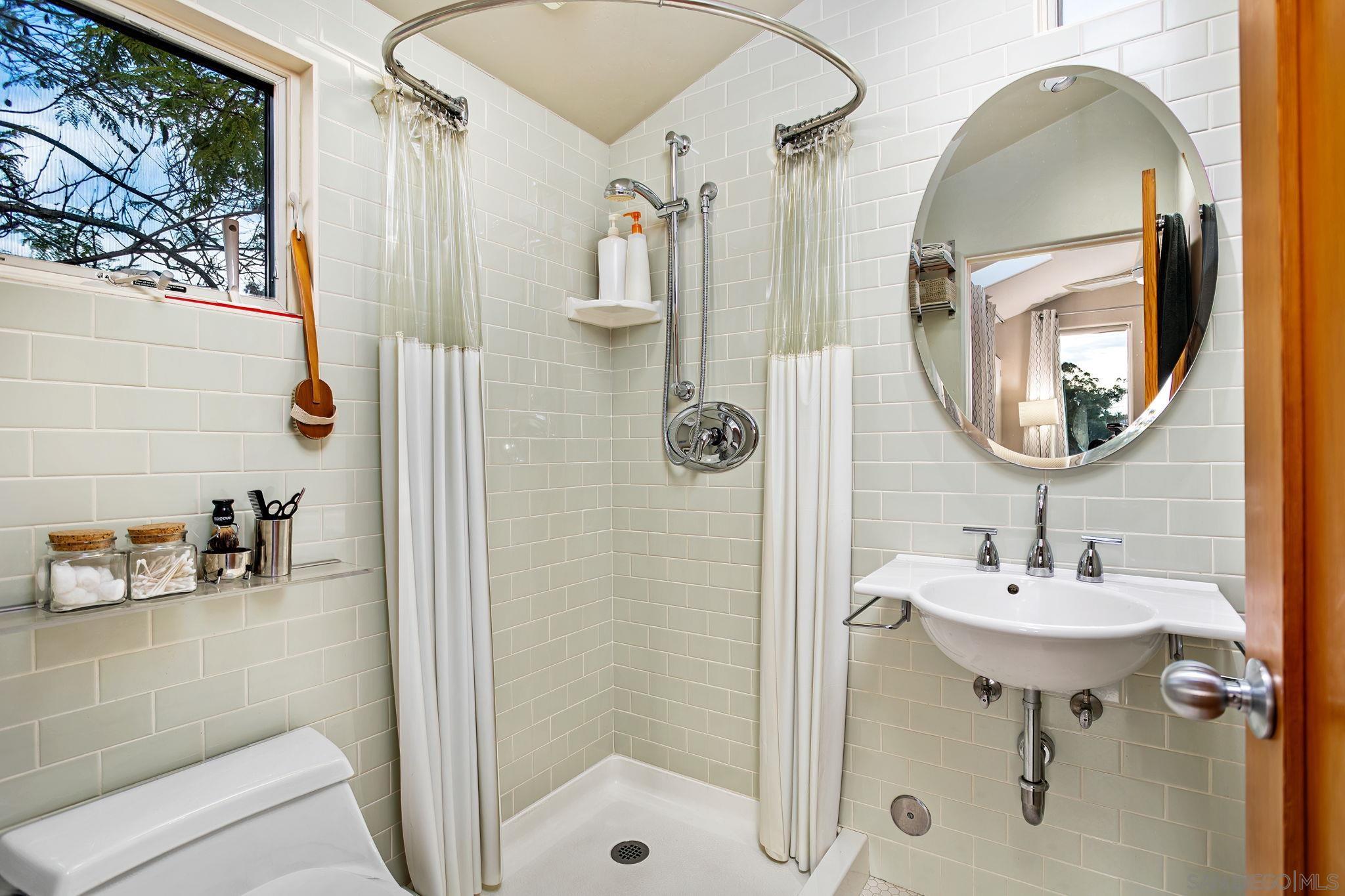 Detail Gallery Image 40 of 49 For 4854  39th St, San Diego,  CA 92116 - 3 Beds | 3 Baths