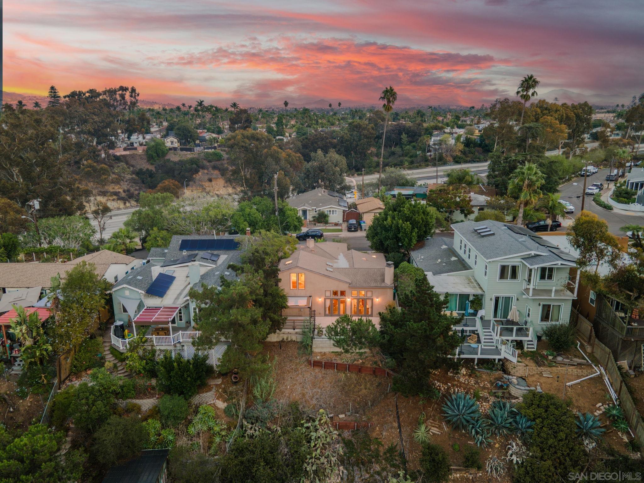 Detail Gallery Image 10 of 49 For 4854  39th St, San Diego,  CA 92116 - 3 Beds | 3 Baths
