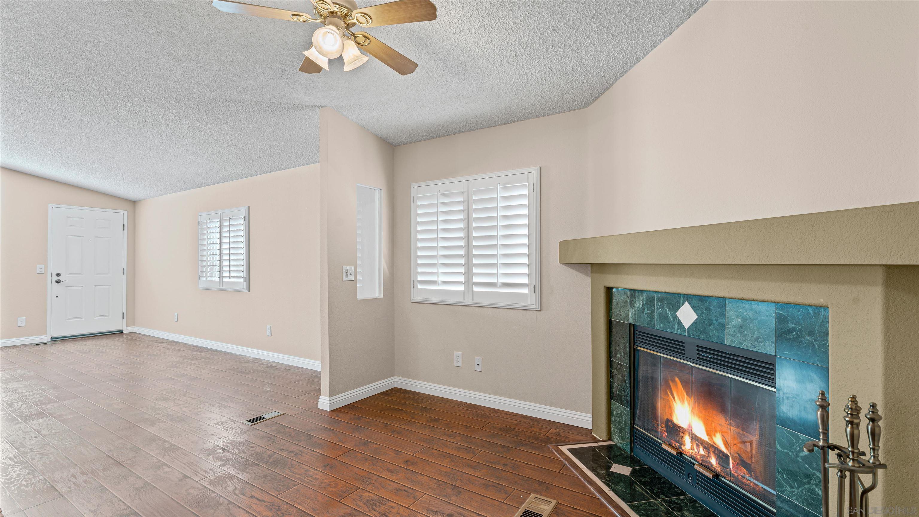 Detail Gallery Image 7 of 35 For 6460  Convoy Court  133, San Diego,  CA 92117 - 2 Beds | 2 Baths