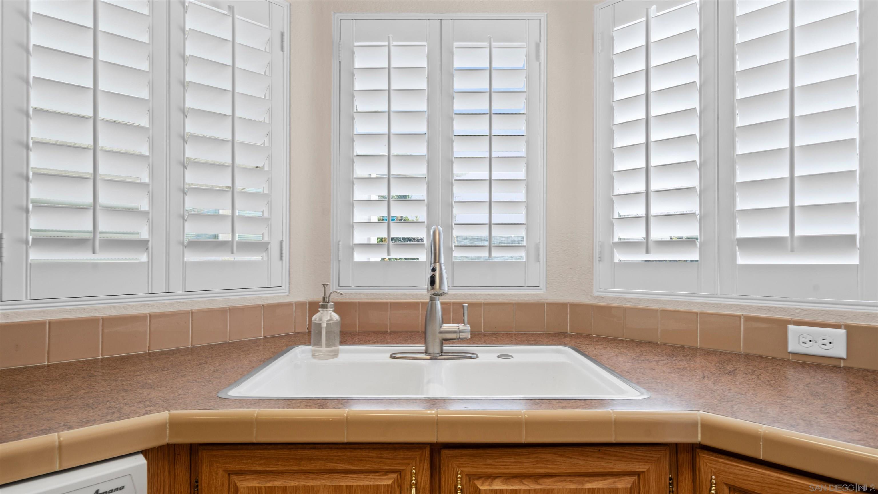 Detail Gallery Image 9 of 35 For 6460  Convoy Court  133, San Diego,  CA 92117 - 2 Beds | 2 Baths