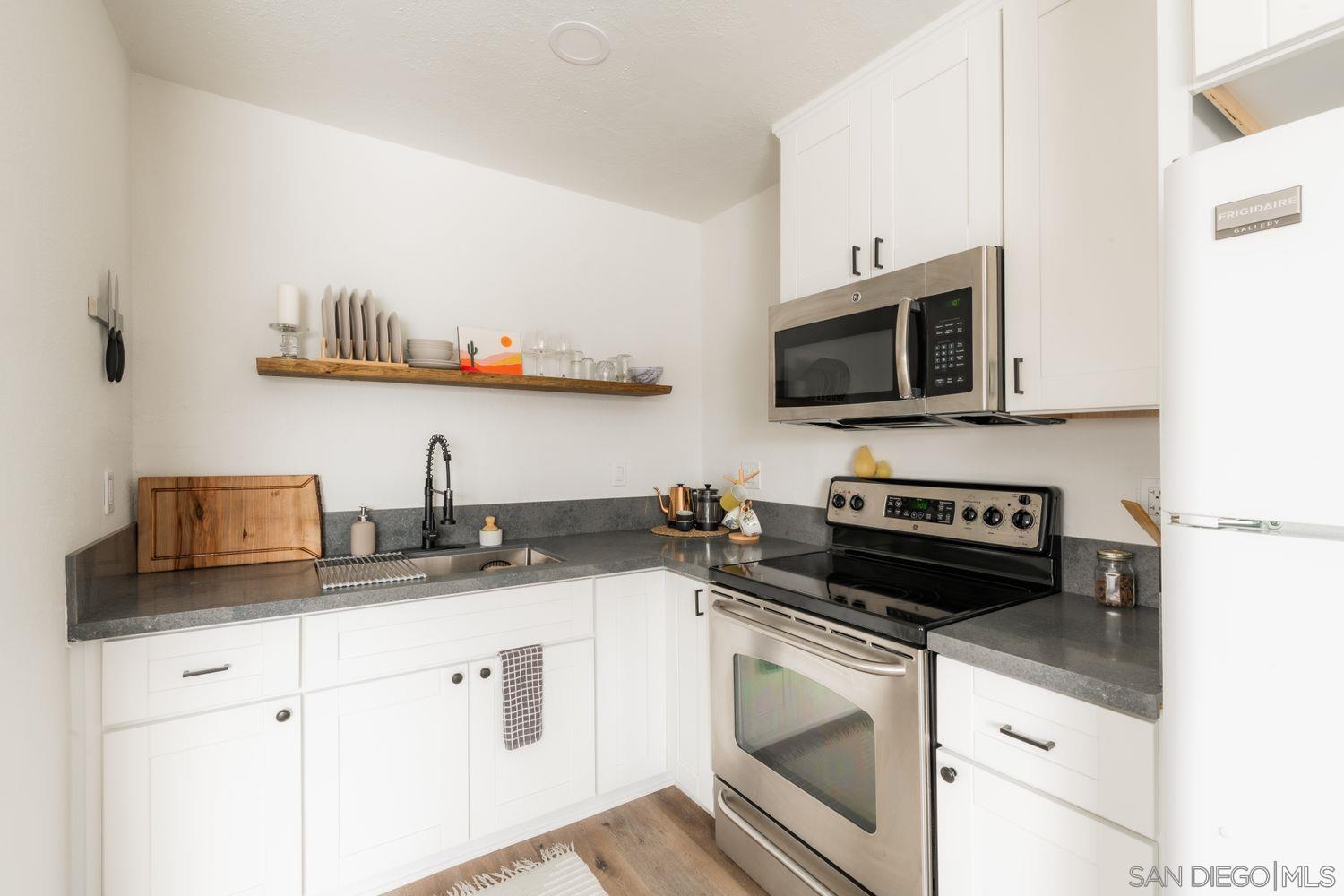 Detail Gallery Image 41 of 47 For 2948-52  Franklin Ave, San Diego,  CA 92113 - – Beds | – Baths