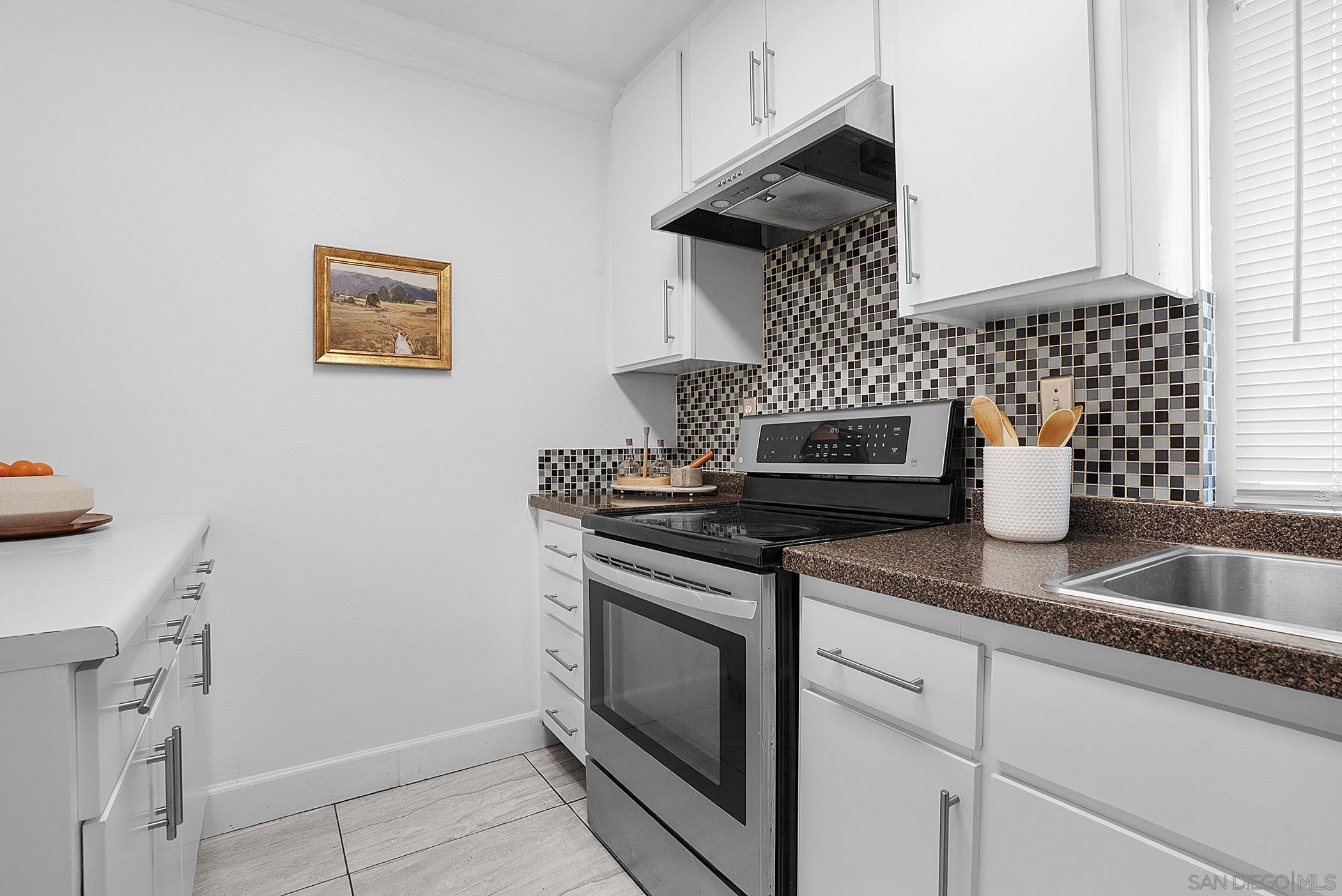 Detail Gallery Image 12 of 36 For 273  Rancho Ct  #C,  Chula Vista,  CA 91911 - 3 Beds | 1/1 Baths