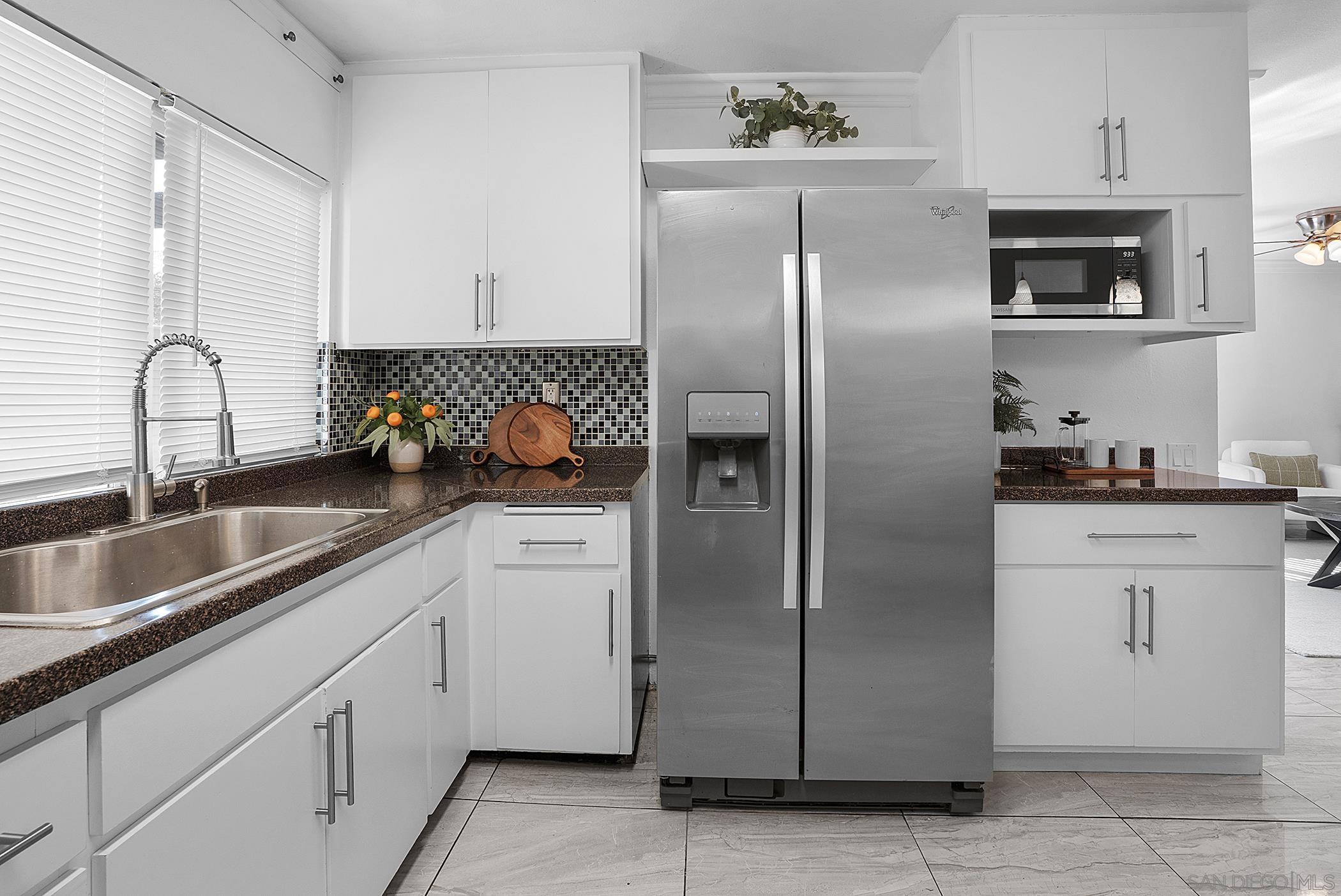 Detail Gallery Image 10 of 36 For 273  Rancho Ct  #C,  Chula Vista,  CA 91911 - 3 Beds | 1/1 Baths