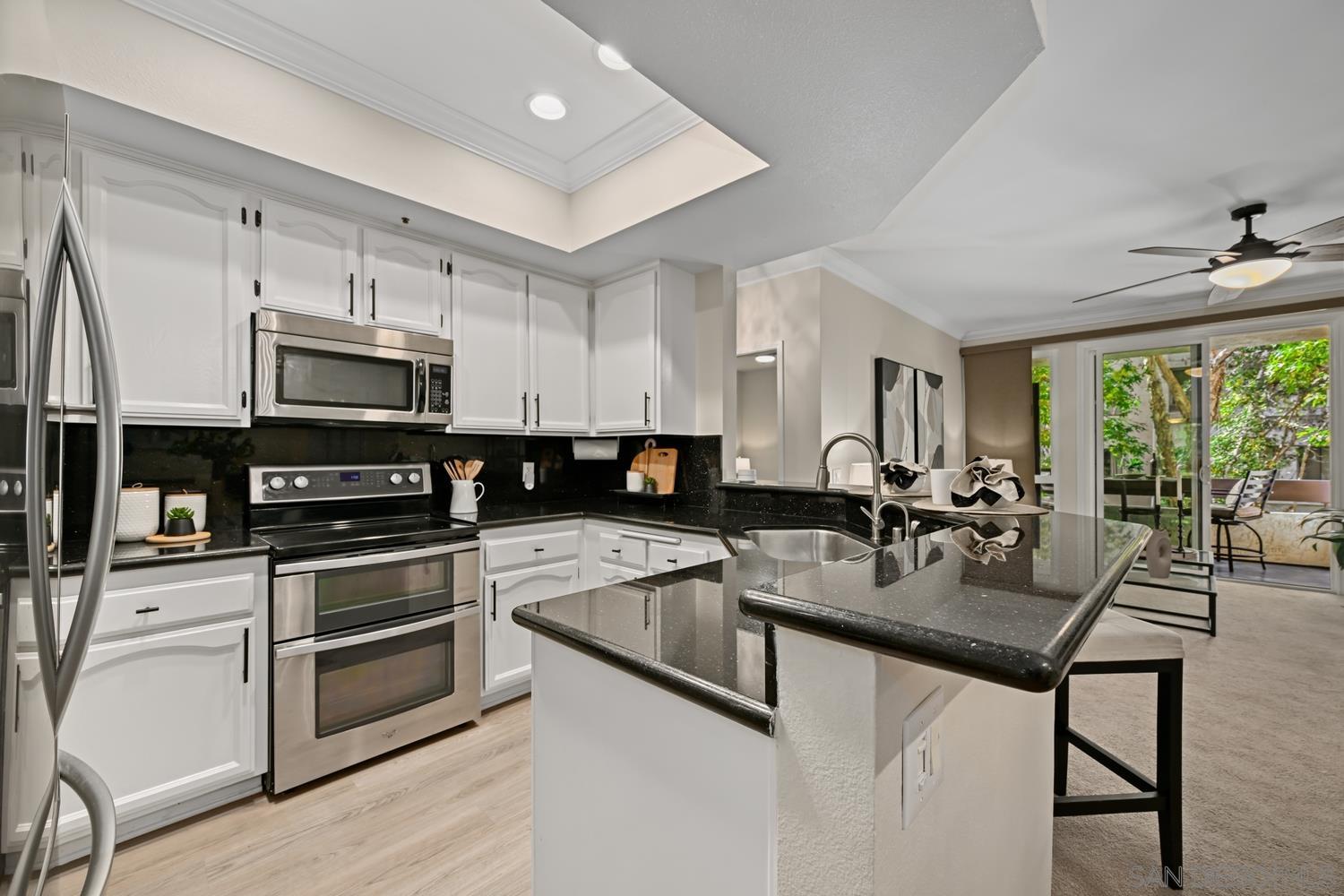 Detail Gallery Image 5 of 26 For 5805  Friars Rd  #2207,  San Diego,  CA 92110 - 2 Beds | 2 Baths