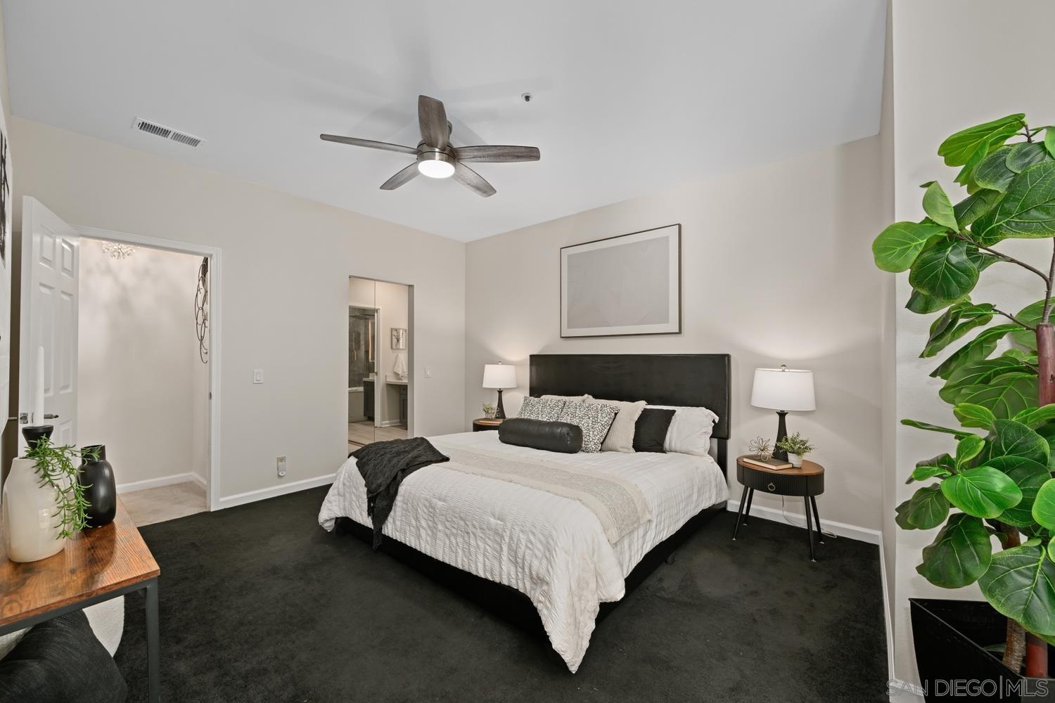 Detail Gallery Image 7 of 26 For 5805  Friars Rd  #2207,  San Diego,  CA 92110 - 2 Beds | 2 Baths