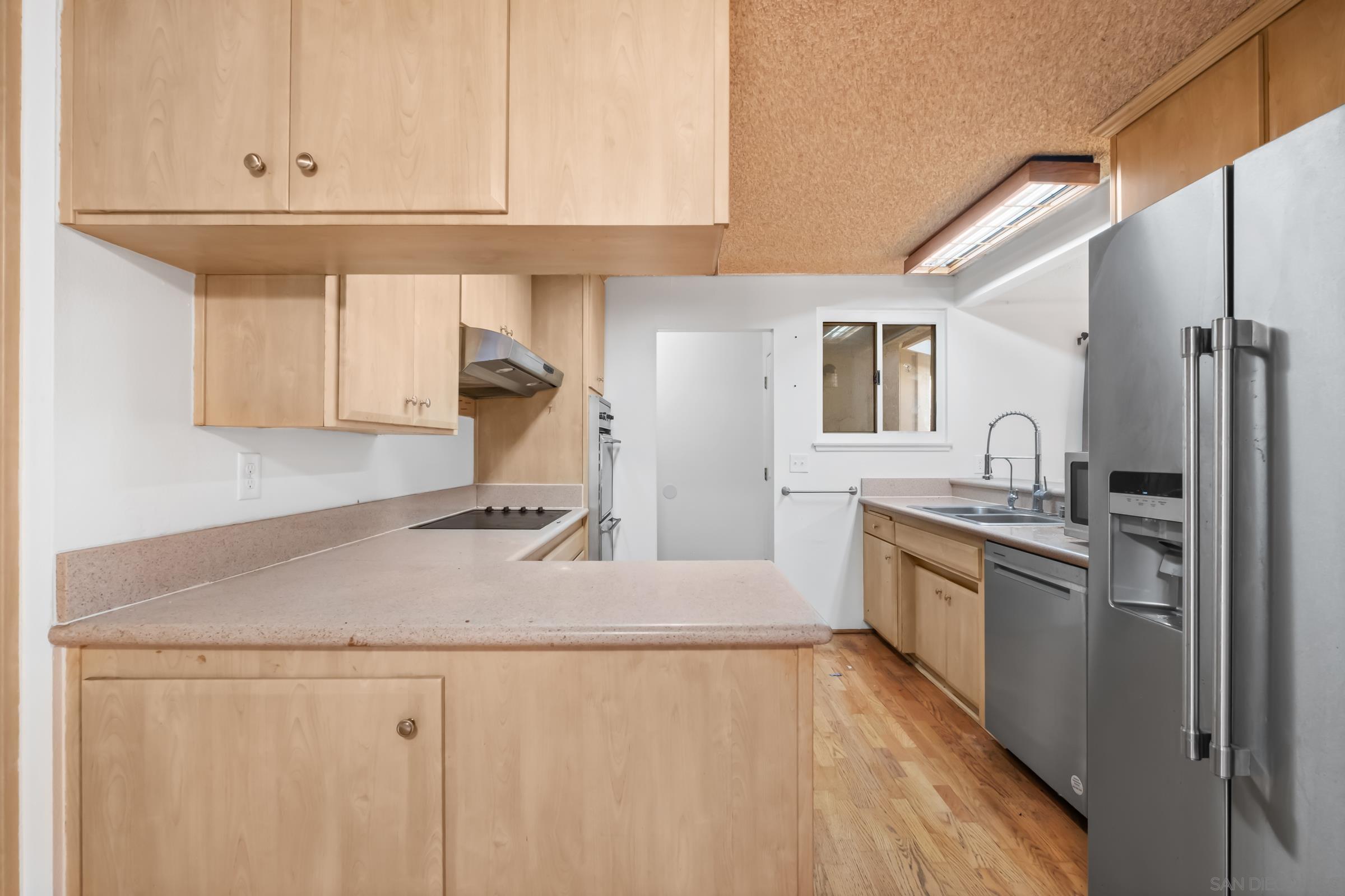 Detail Gallery Image 2 of 37 For 1540  Corsica Street, San Diego,  CA 92111 - 3 Beds | 2 Baths