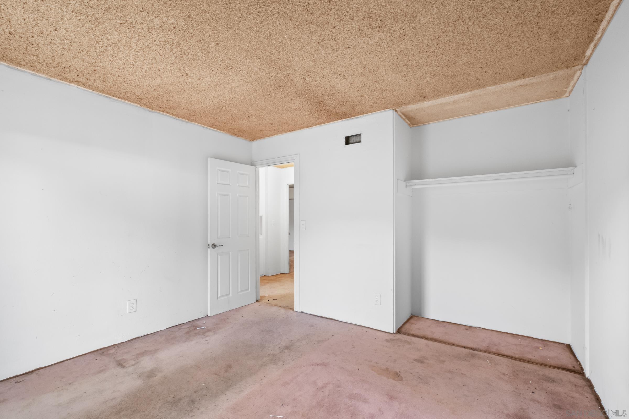 Detail Gallery Image 14 of 37 For 1540  Corsica Street, San Diego,  CA 92111 - 3 Beds | 2 Baths