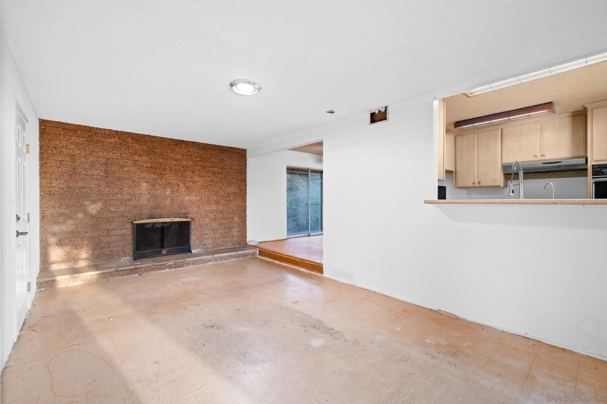 Detail Gallery Image 8 of 37 For 1540  Corsica Street, San Diego,  CA 92111 - 3 Beds | 2 Baths