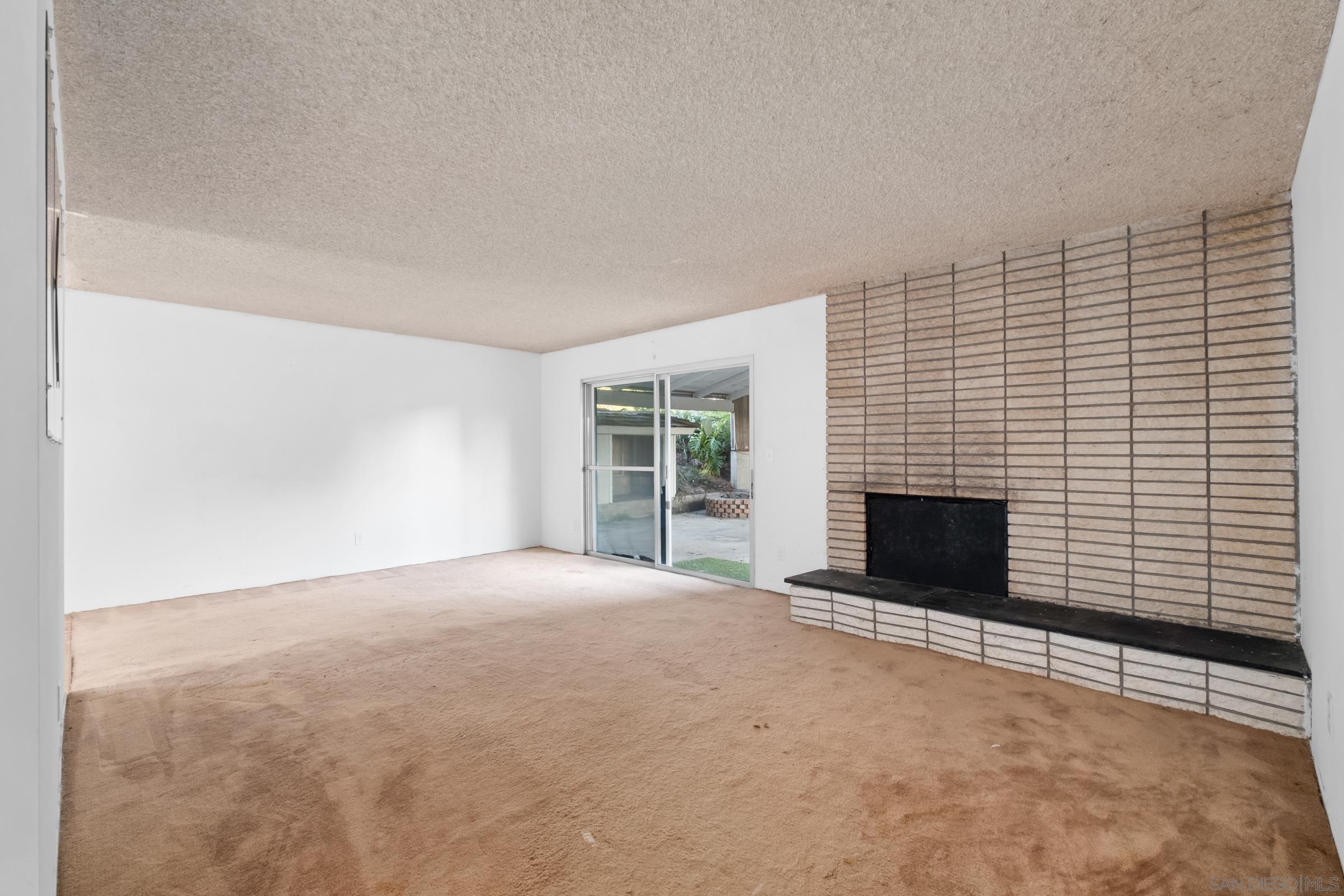 Detail Gallery Image 9 of 37 For 1540  Corsica Street, San Diego,  CA 92111 - 3 Beds | 2 Baths