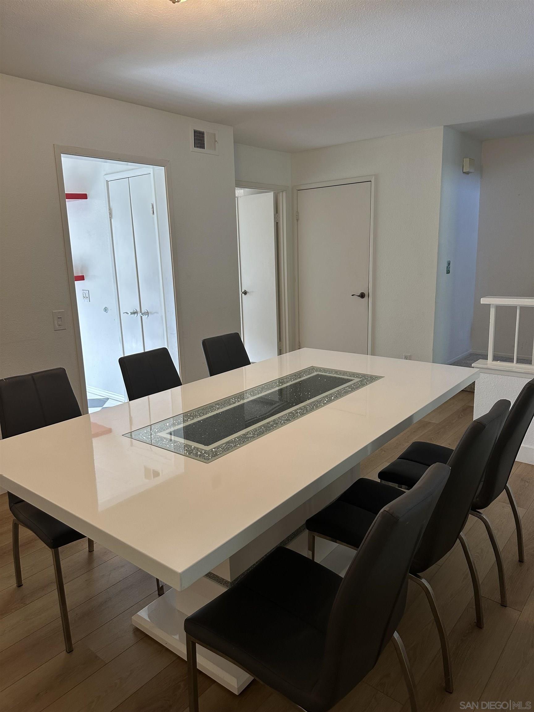 Detail Gallery Image 18 of 23 For 3312  Caminito Eastbluff  128, La Jolla,  CA 92037 - 3 Beds | 2/1 Baths