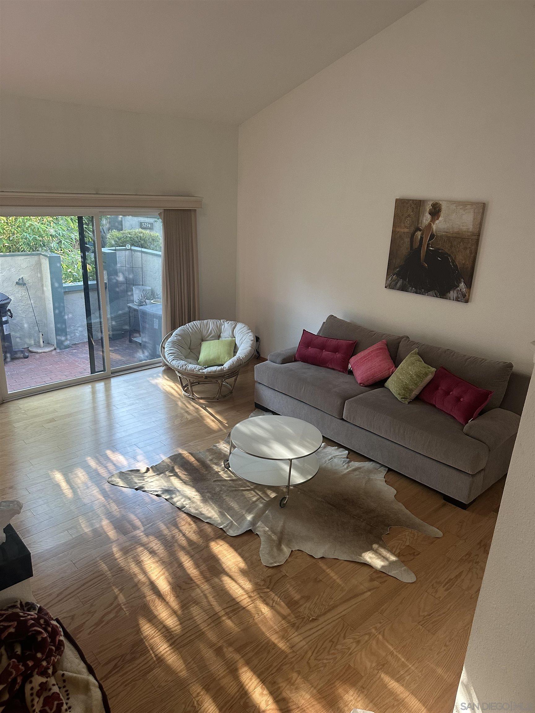 Detail Gallery Image 6 of 23 For 3312  Caminito Eastbluff  128, La Jolla,  CA 92037 - 3 Beds | 2/1 Baths