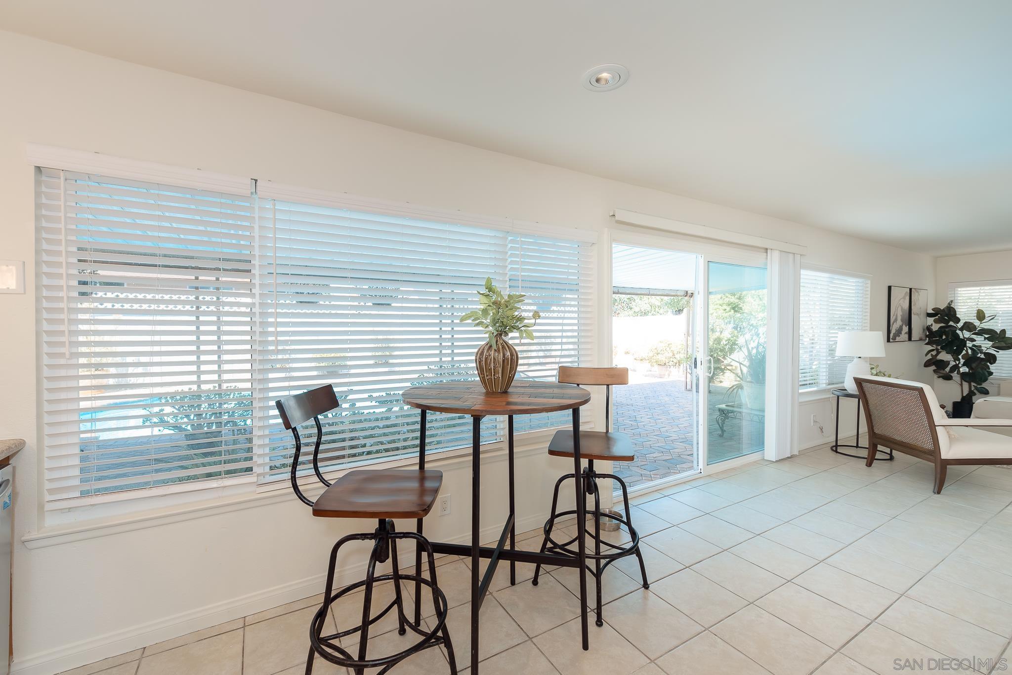 Detail Gallery Image 12 of 44 For 11368  Squamish Rd, San Diego,  CA 92126 - 4 Beds | 3 Baths