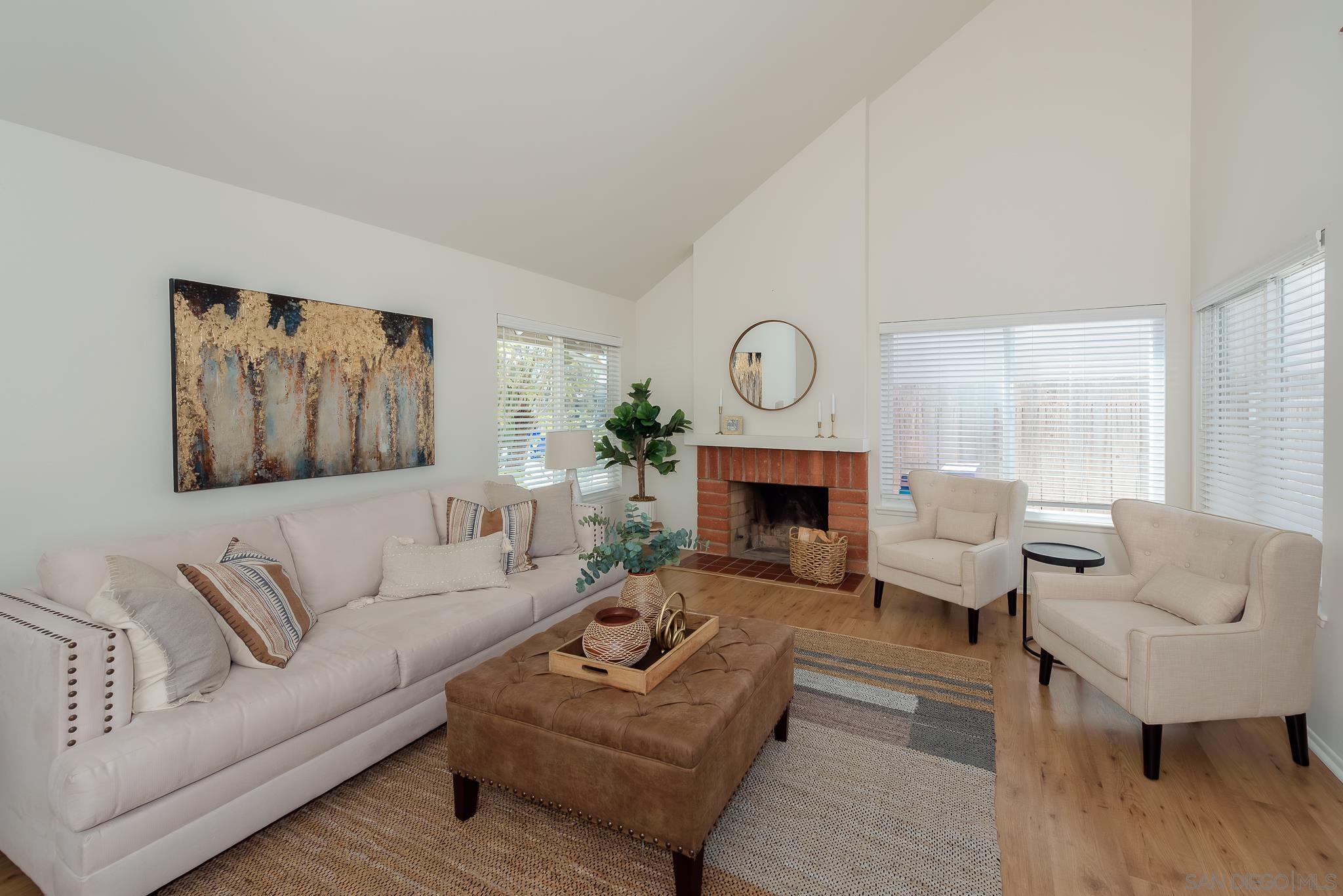 Detail Gallery Image 3 of 44 For 11368  Squamish Rd, San Diego,  CA 92126 - 4 Beds | 3 Baths