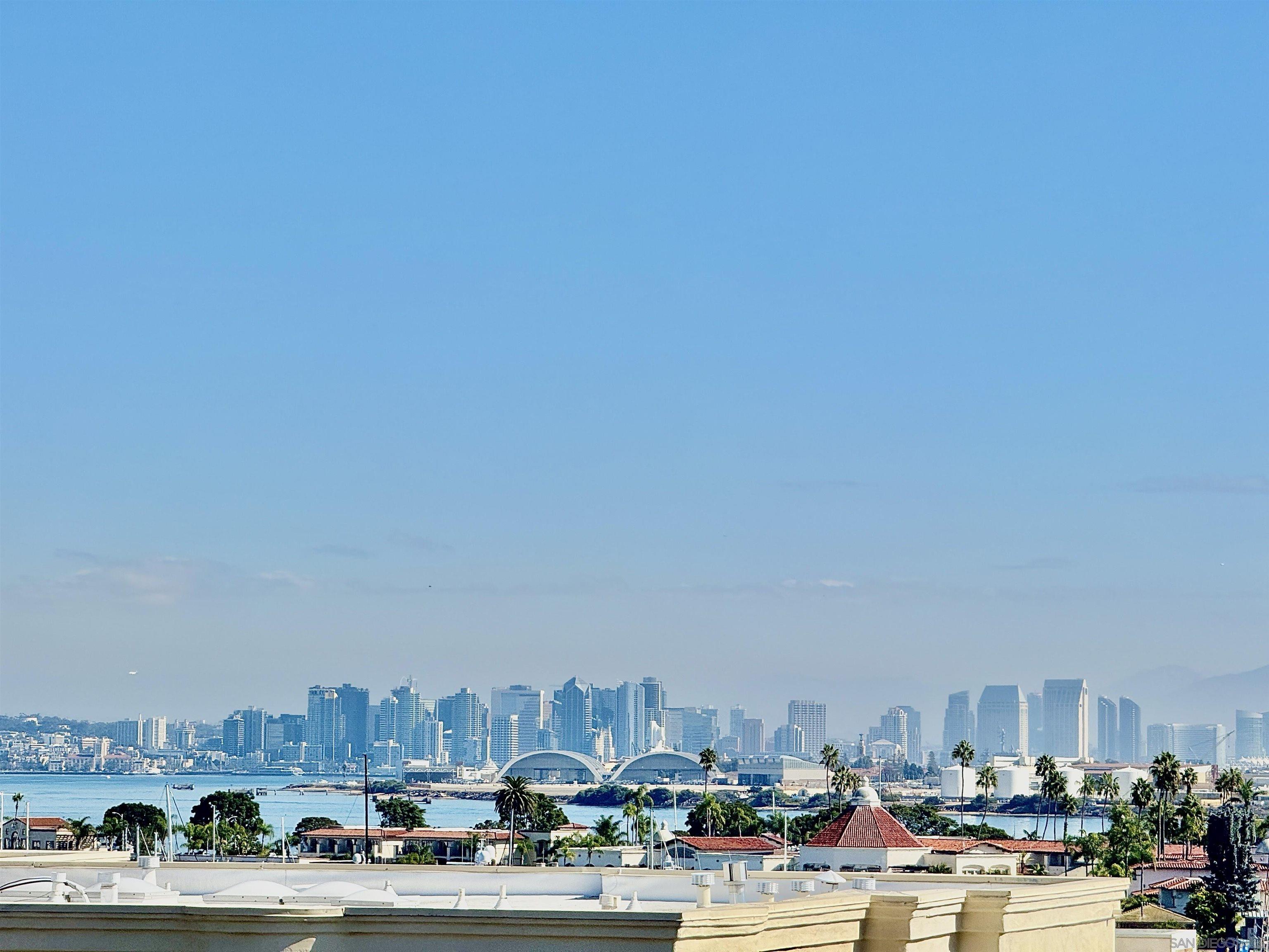 Detail Gallery Image 2 of 48 For 370  Rosecrans St  #302,  San Diego,  CA 92106 - 2 Beds | 2 Baths