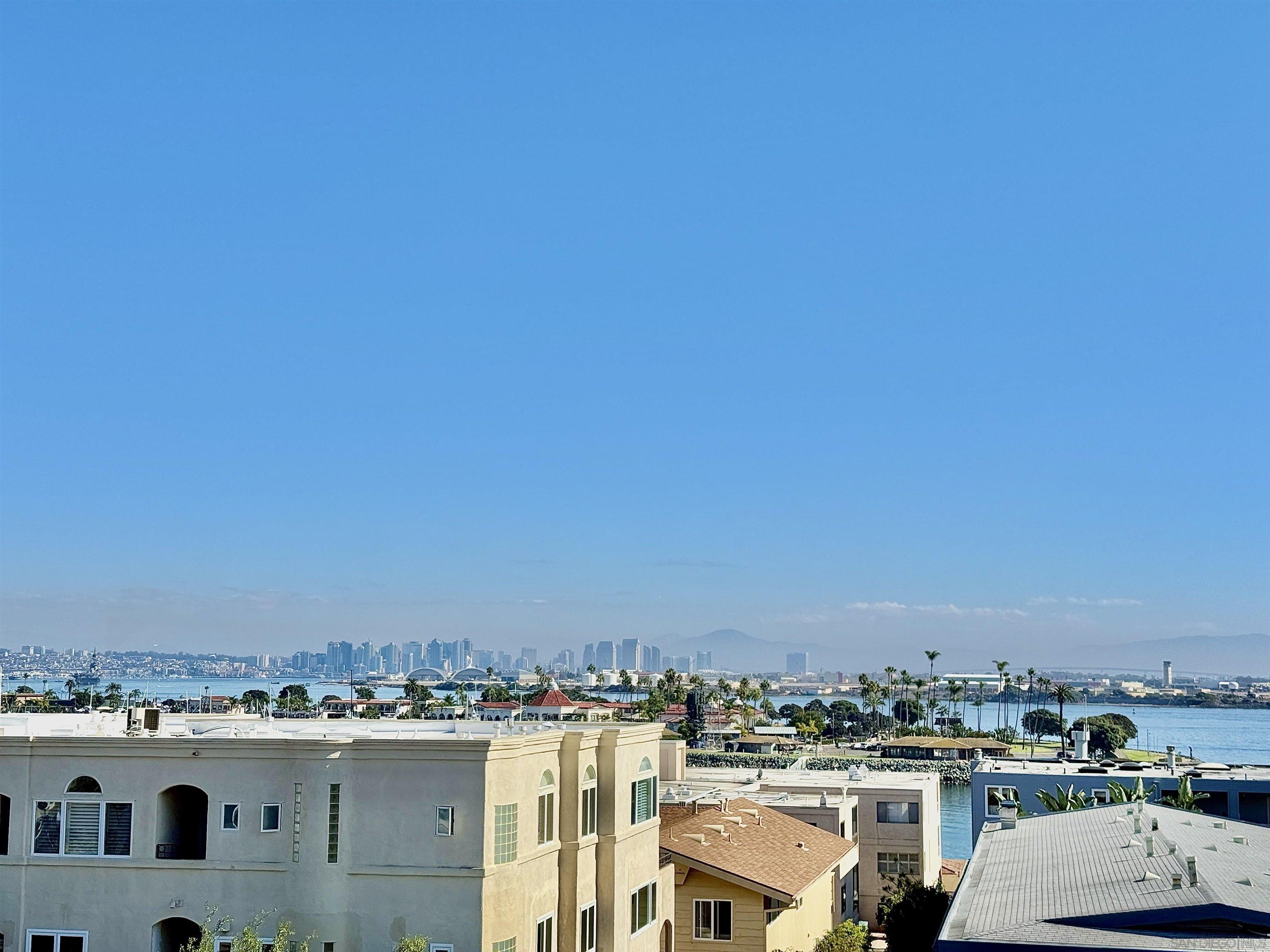 Detail Gallery Image 2 of 45 For 370  Rosecrans St  #302,  San Diego,  CA 92106 - 2 Beds | 2 Baths
