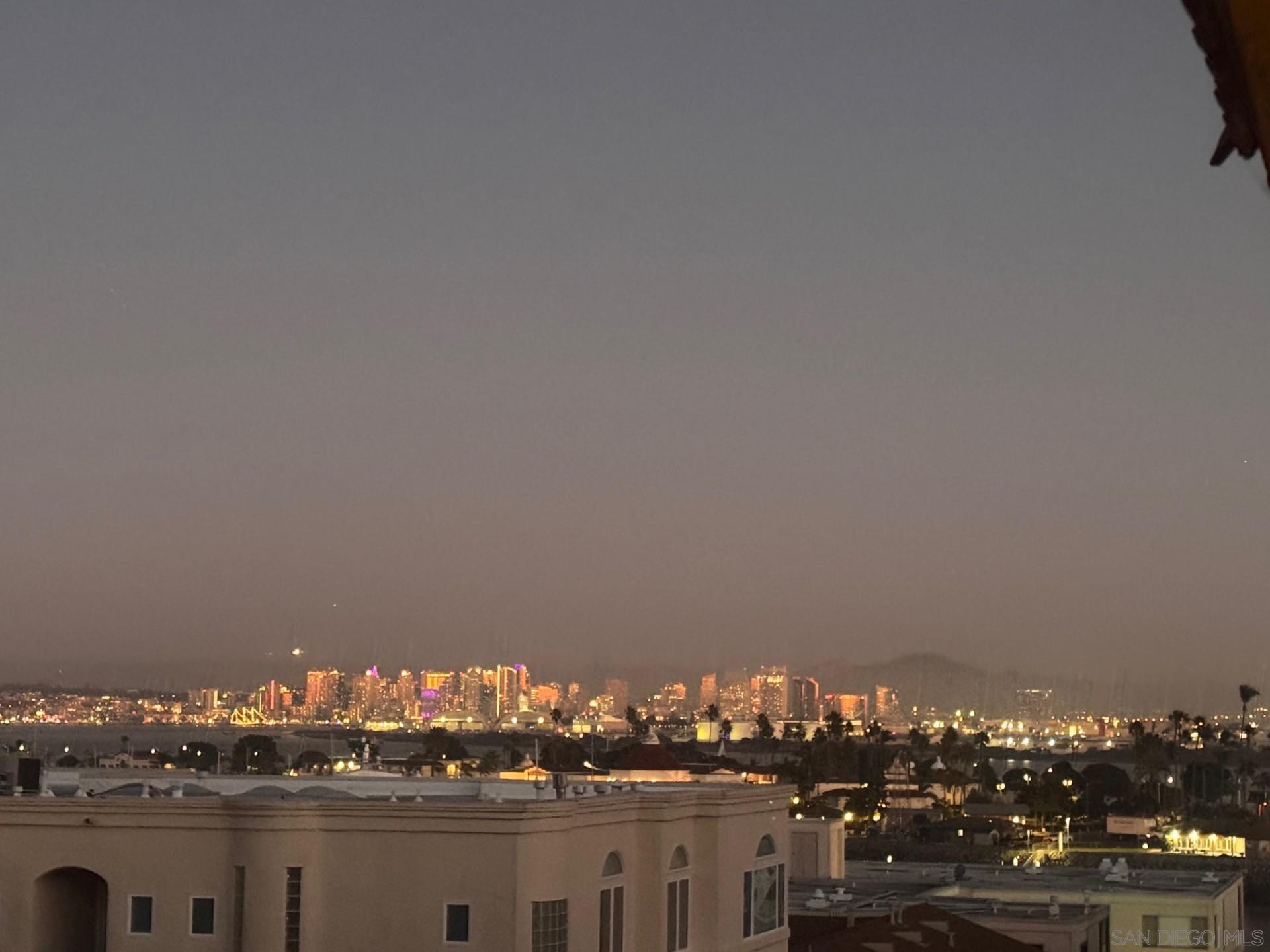 Detail Gallery Image 3 of 48 For 370  Rosecrans St  #302,  San Diego,  CA 92106 - 2 Beds | 2 Baths