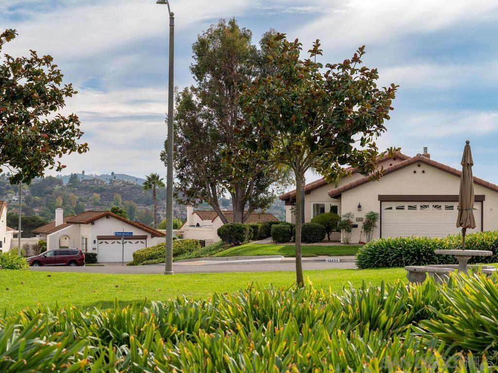 Detail Gallery Image 43 of 68 For 12872  Circulo Dardo, San Diego,  CA 92128 - 2 Beds | 2 Baths