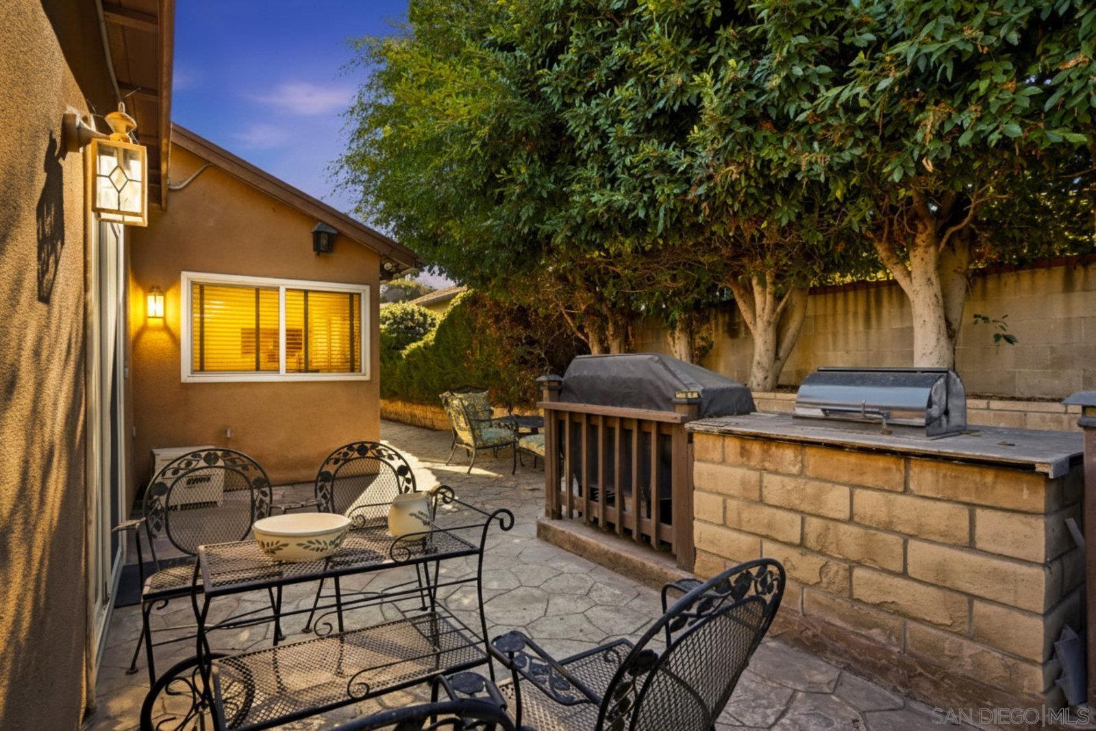 Detail Gallery Image 26 of 33 For 224  Tarango Place, Spring Valley,  CA 91977 - 4 Beds | 3 Baths