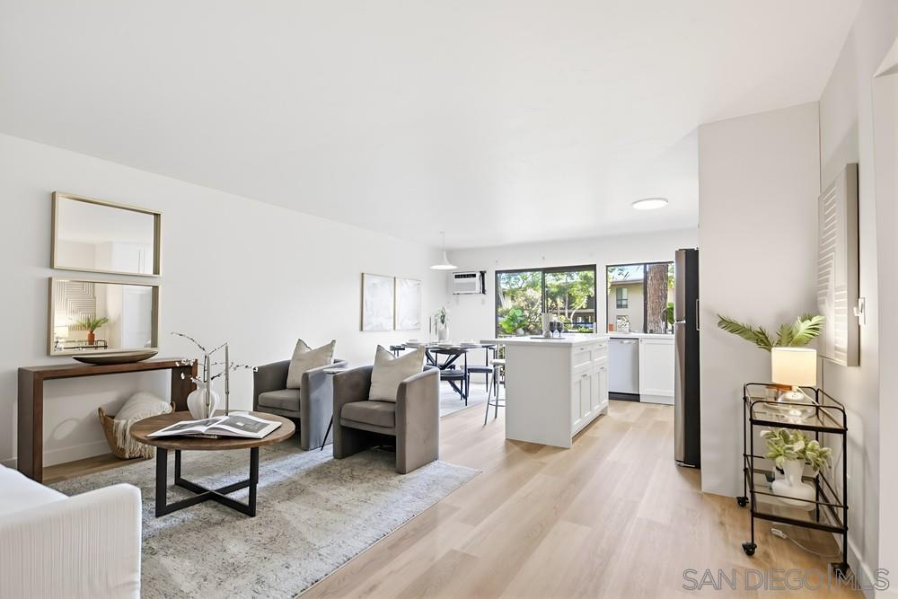 Detail Gallery Image 2 of 40 For 7858  Cowles Mountain Ct  #D7,  San Diego,  CA 92119 - 1 Beds | 1 Baths