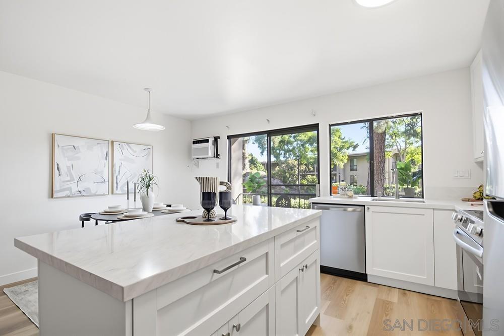 Detail Gallery Image 11 of 40 For 7858  Cowles Mountain Ct  #D7,  San Diego,  CA 92119 - 1 Beds | 1 Baths