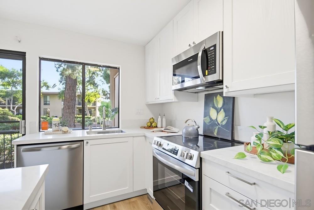 Detail Gallery Image 12 of 40 For 7858  Cowles Mountain Ct  #D7,  San Diego,  CA 92119 - 1 Beds | 1 Baths