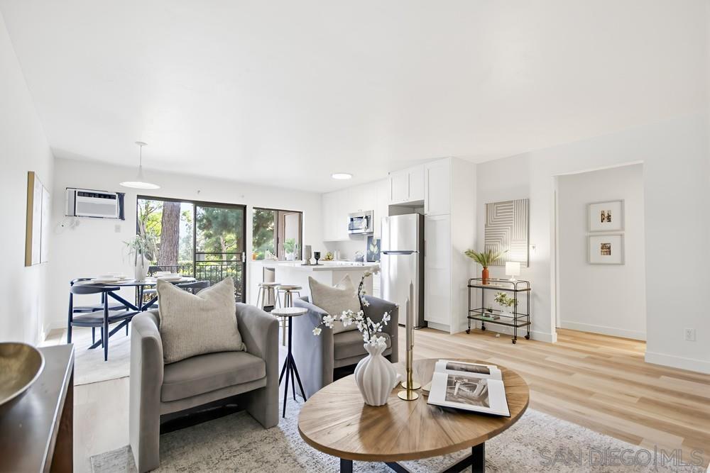 Detail Gallery Image 5 of 40 For 7858  Cowles Mountain Ct  #D7,  San Diego,  CA 92119 - 1 Beds | 1 Baths