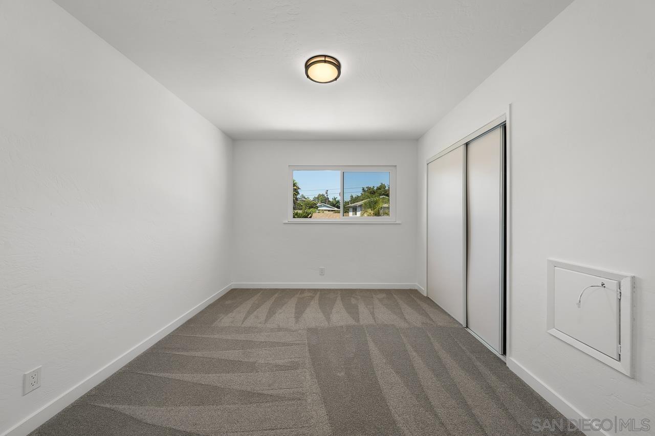 Detail Gallery Image 14 of 28 For 2472  Calle Tortuosa, San Diego,  CA 92139 - 3 Beds | 2 Baths