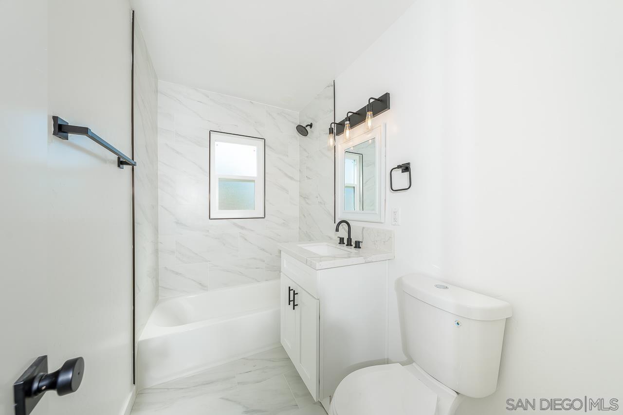 Detail Gallery Image 22 of 28 For 2472  Calle Tortuosa, San Diego,  CA 92139 - 3 Beds | 2 Baths