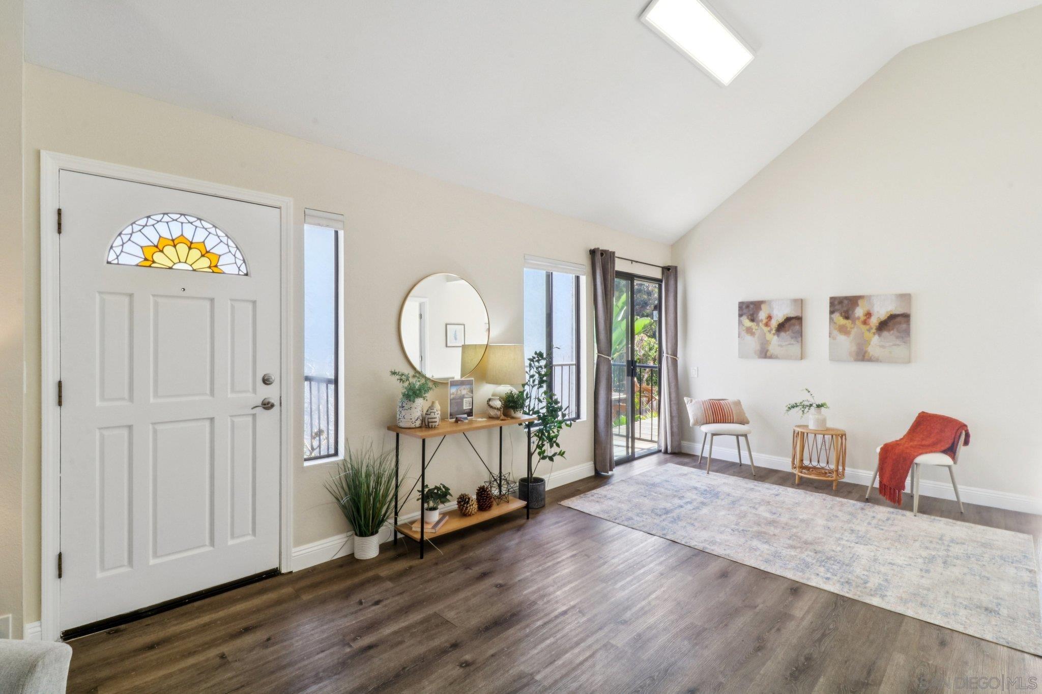 Detail Gallery Image 2 of 46 For 2829  Forest View Way, Carlsbad,  CA 92008 - 3 Beds | 2/1 Baths