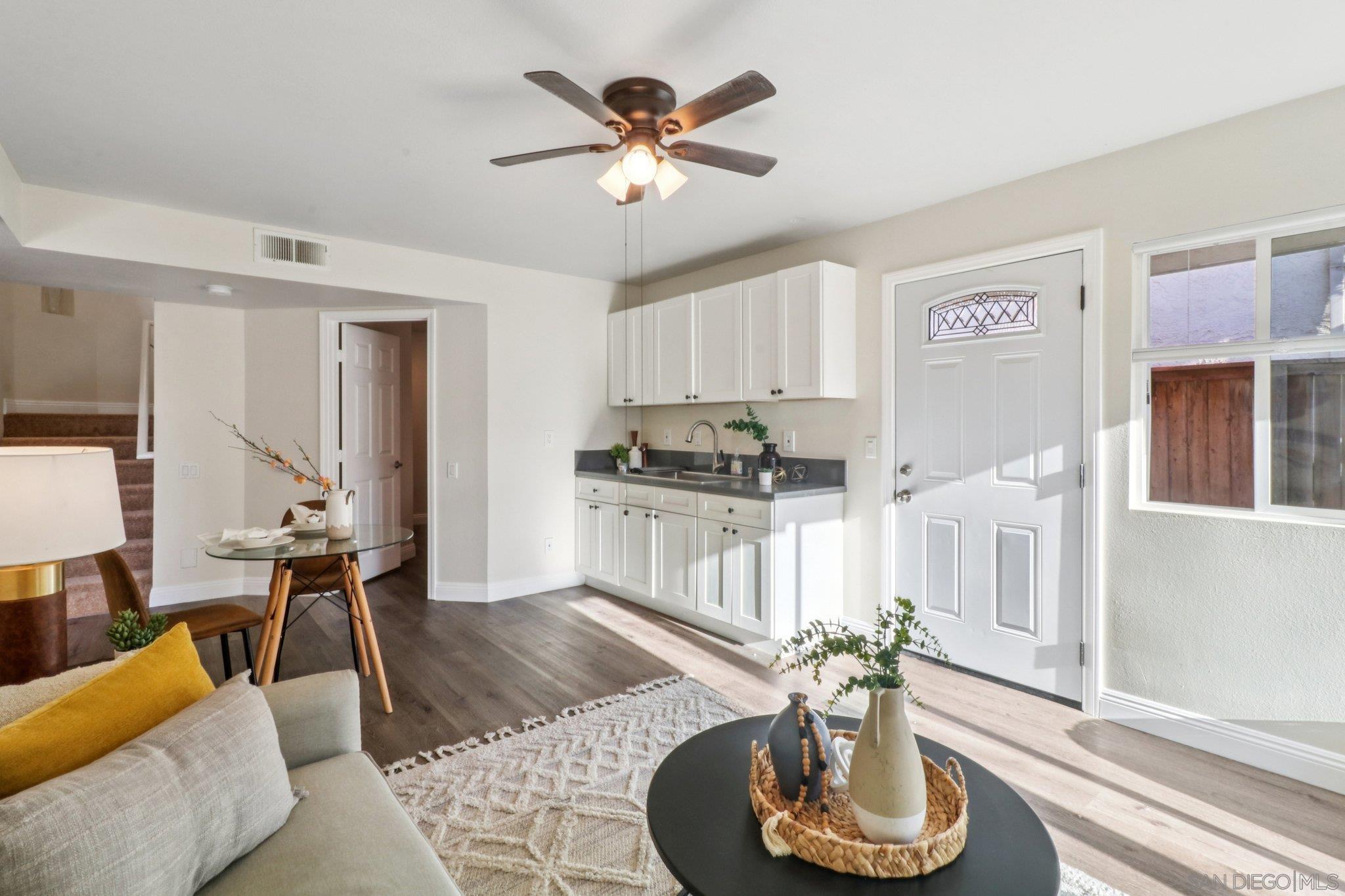 Detail Gallery Image 21 of 46 For 2829  Forest View Way, Carlsbad,  CA 92008 - 3 Beds | 2/1 Baths