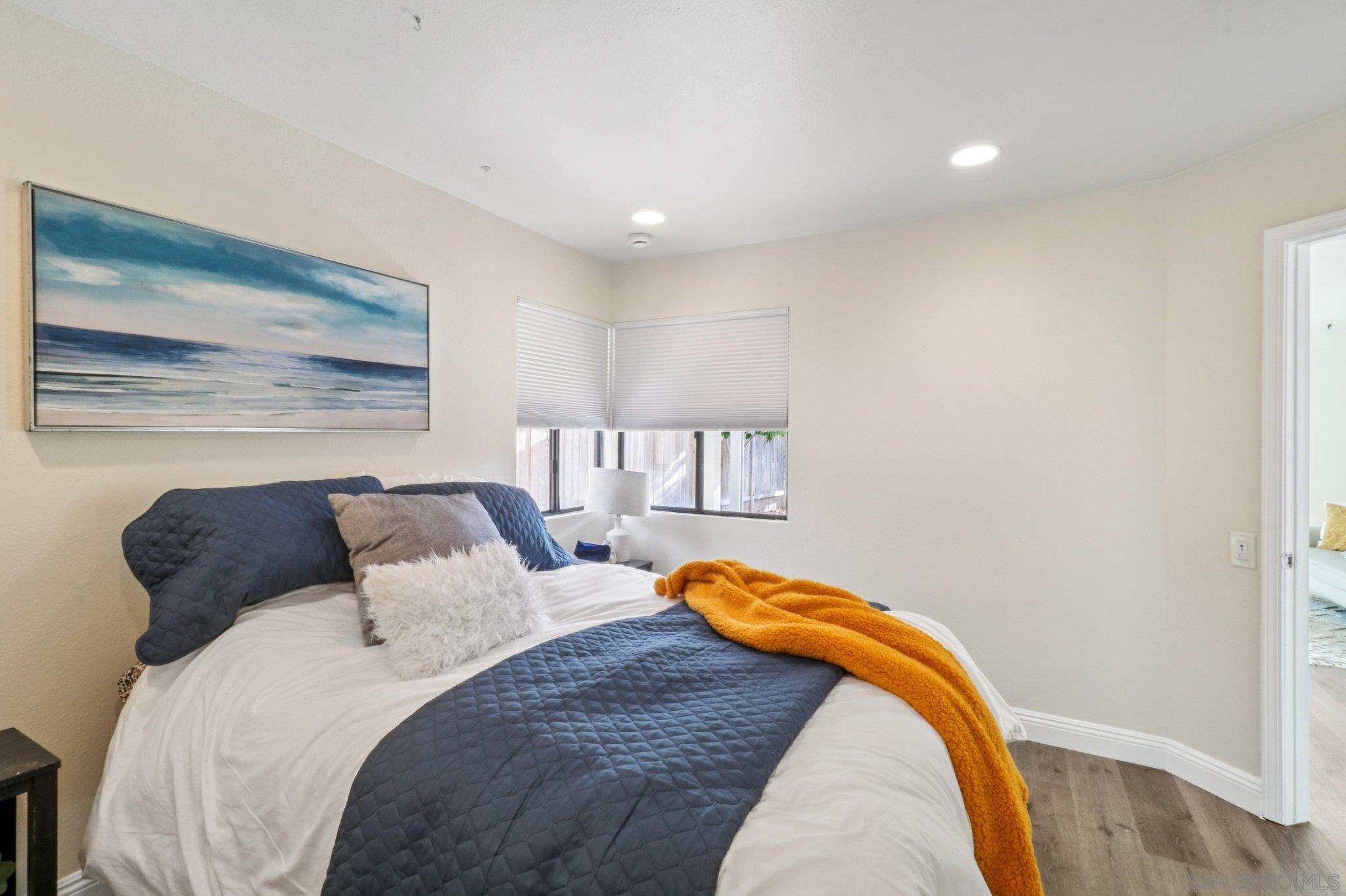 Detail Gallery Image 23 of 46 For 2829  Forest View Way, Carlsbad,  CA 92008 - 3 Beds | 2/1 Baths