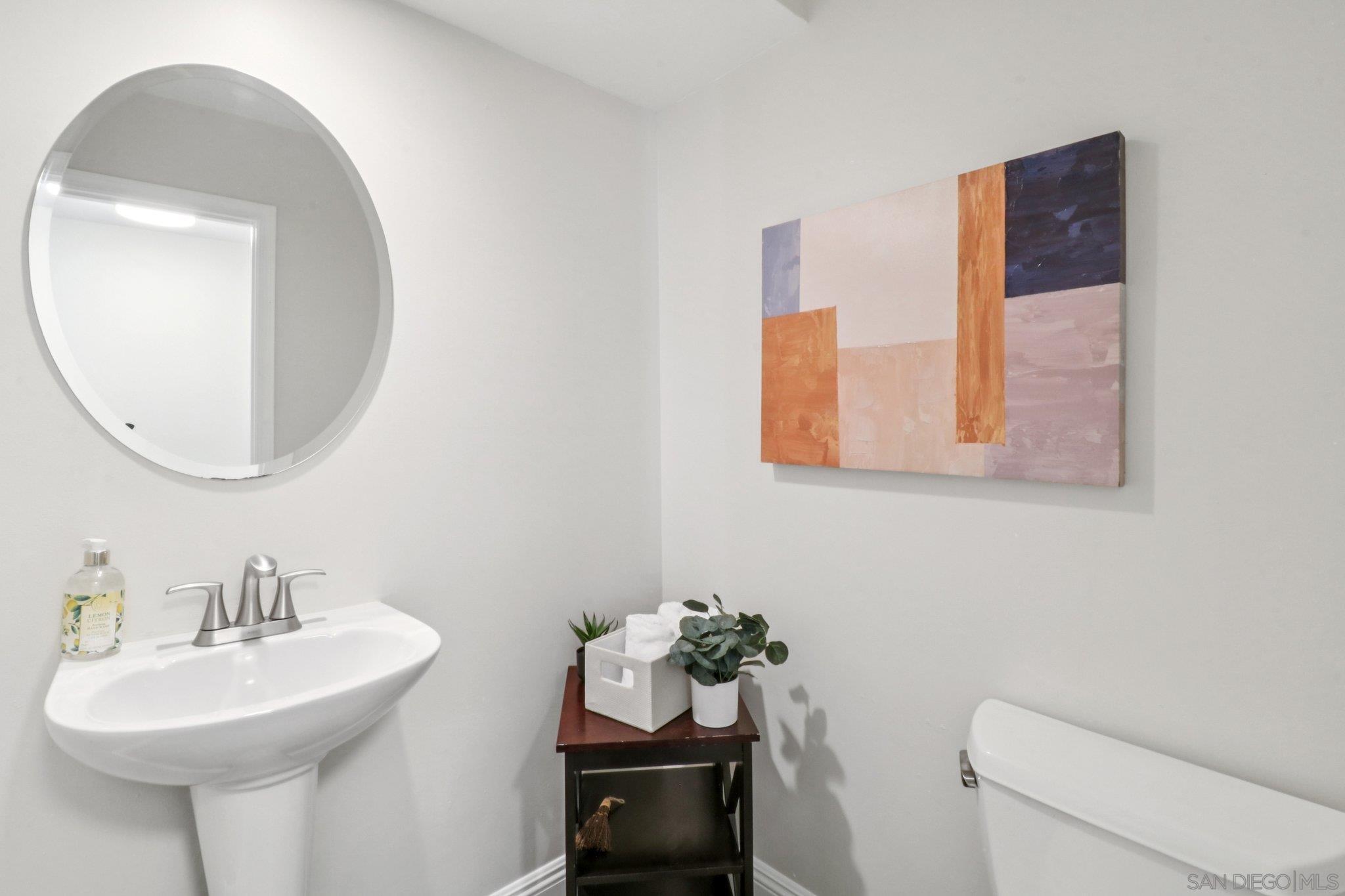 Detail Gallery Image 28 of 46 For 2829  Forest View Way, Carlsbad,  CA 92008 - 3 Beds | 2/1 Baths