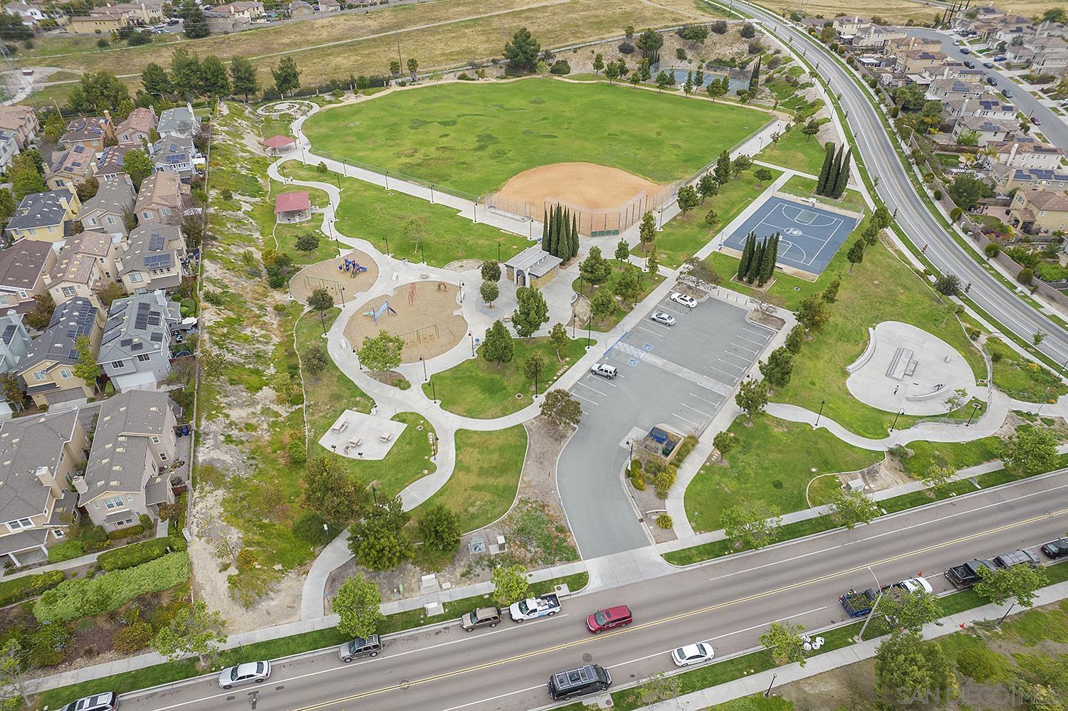 Detail Gallery Image 60 of 73 For 1670  Grasshopper Ln, Chula Vista,  CA 91915 - 4 Beds | 3 Baths