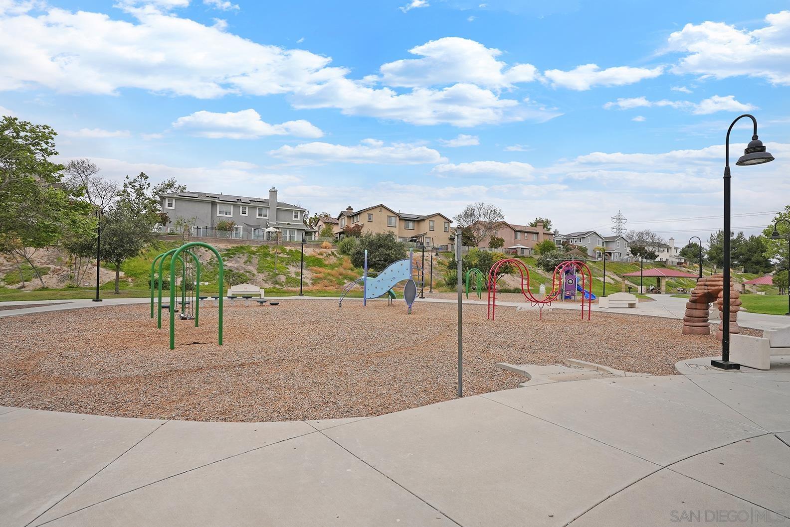 Detail Gallery Image 68 of 73 For 1670  Grasshopper Ln, Chula Vista,  CA 91915 - 4 Beds | 3 Baths