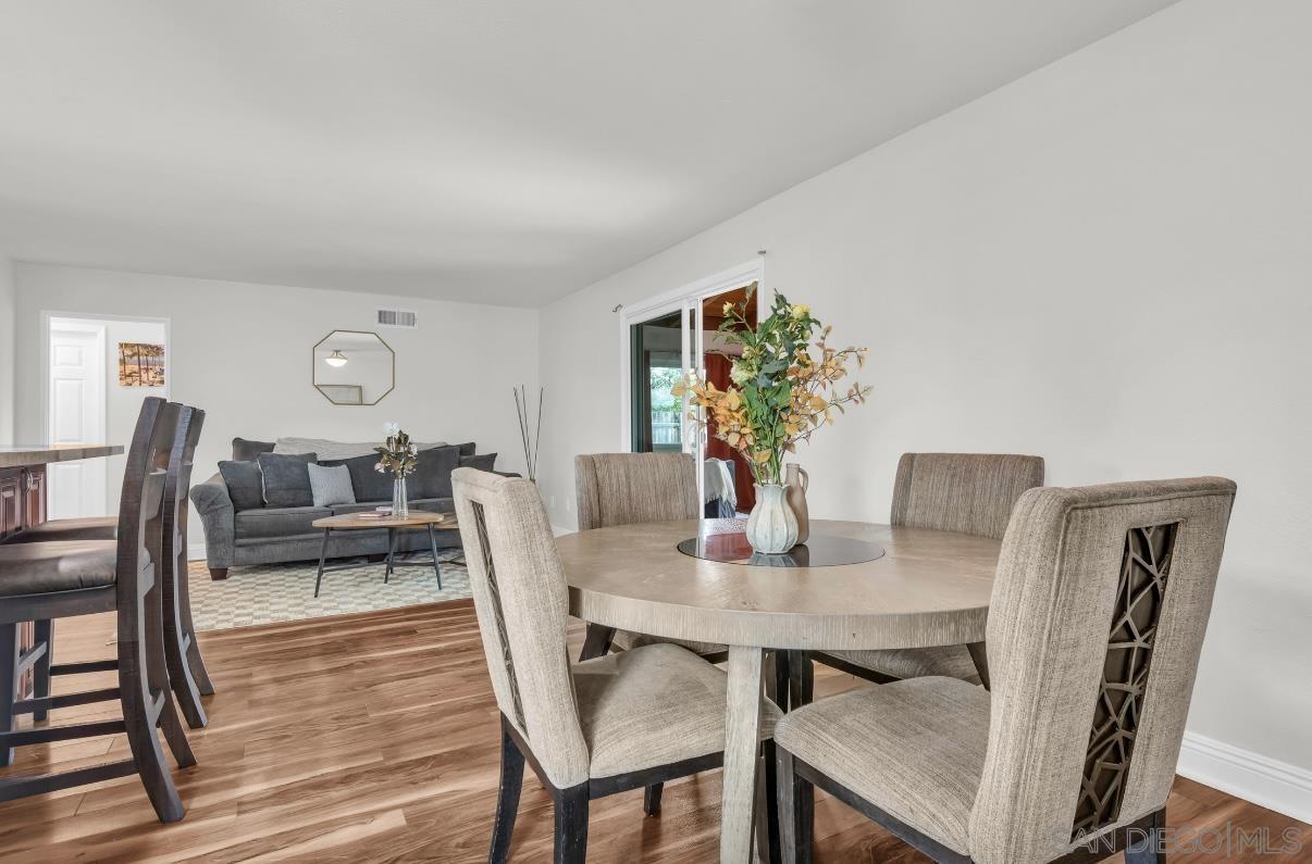 Detail Gallery Image 14 of 17 For 2801  Whitney Street, San Diego,  CA 92111 - 3 Beds | 2 Baths