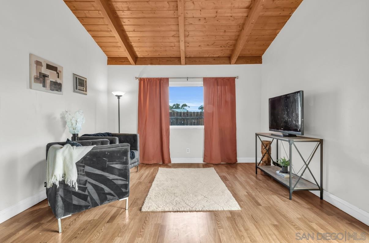 Detail Gallery Image 10 of 17 For 2801  Whitney Street, San Diego,  CA 92111 - 3 Beds | 2 Baths