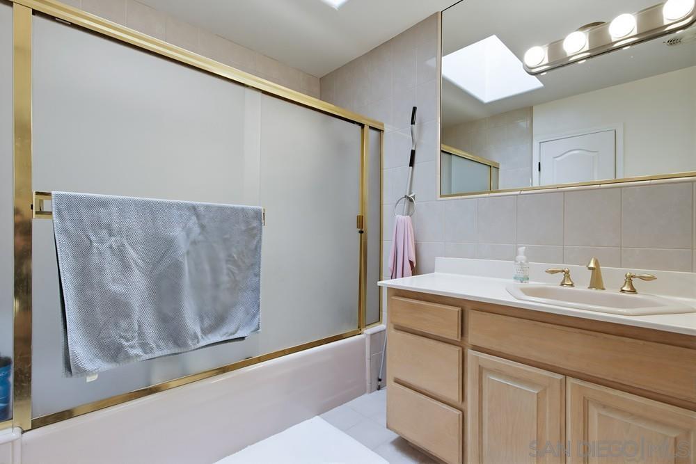 Detail Gallery Image 26 of 71 For 1654  Linwood, San Diego,  CA 92103 - – Beds | – Baths