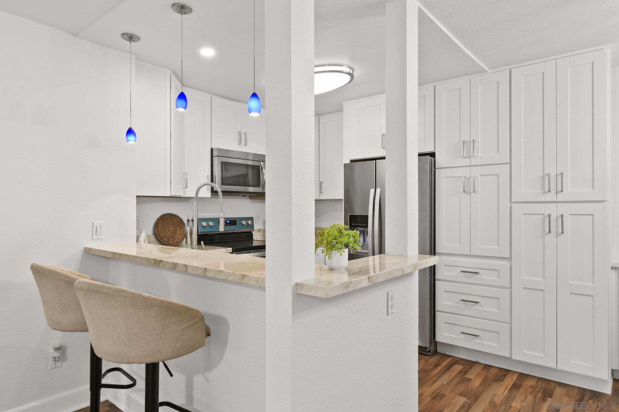 Detail Gallery Image 11 of 36 For 10325  Caminito Cuervo  #185,  San Diego,  CA 92108 - 2 Beds | 2 Baths