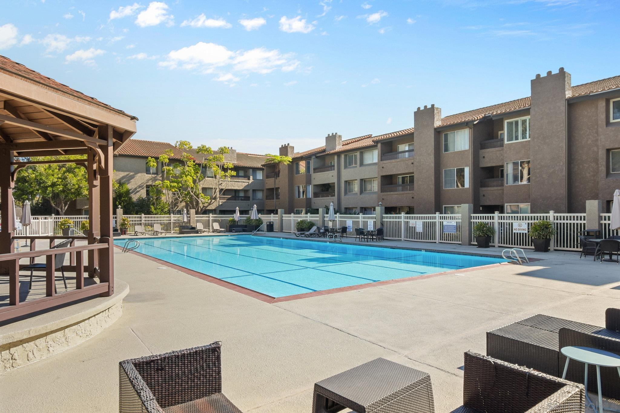 Detail Gallery Image 34 of 36 For 10325  Caminito Cuervo  #185,  San Diego,  CA 92108 - 2 Beds | 2 Baths