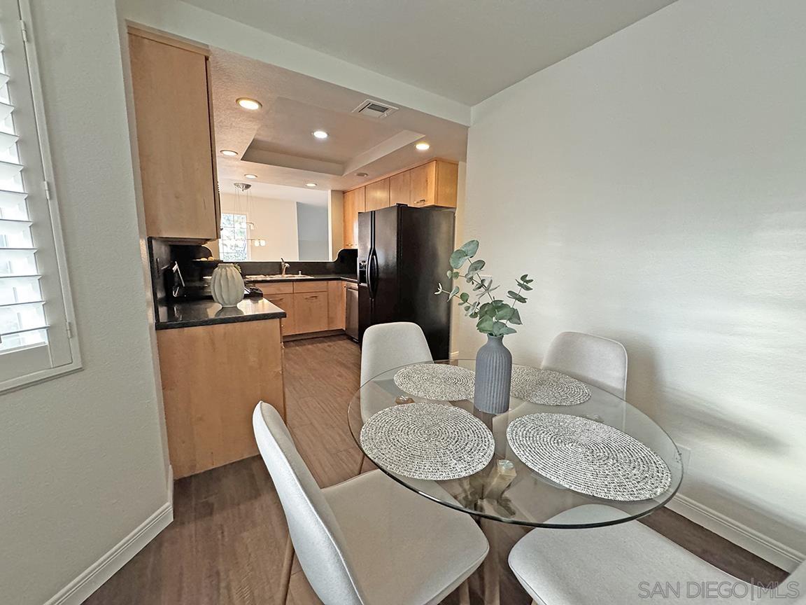 Detail Gallery Image 18 of 65 For 2953  Old Bridgeport Way, San Diego,  CA 92111 - 3 Beds | 2/1 Baths