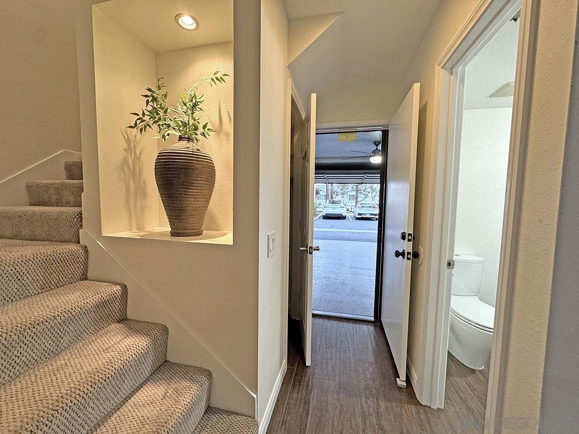 Detail Gallery Image 20 of 65 For 2953  Old Bridgeport Way, San Diego,  CA 92111 - 3 Beds | 2/1 Baths