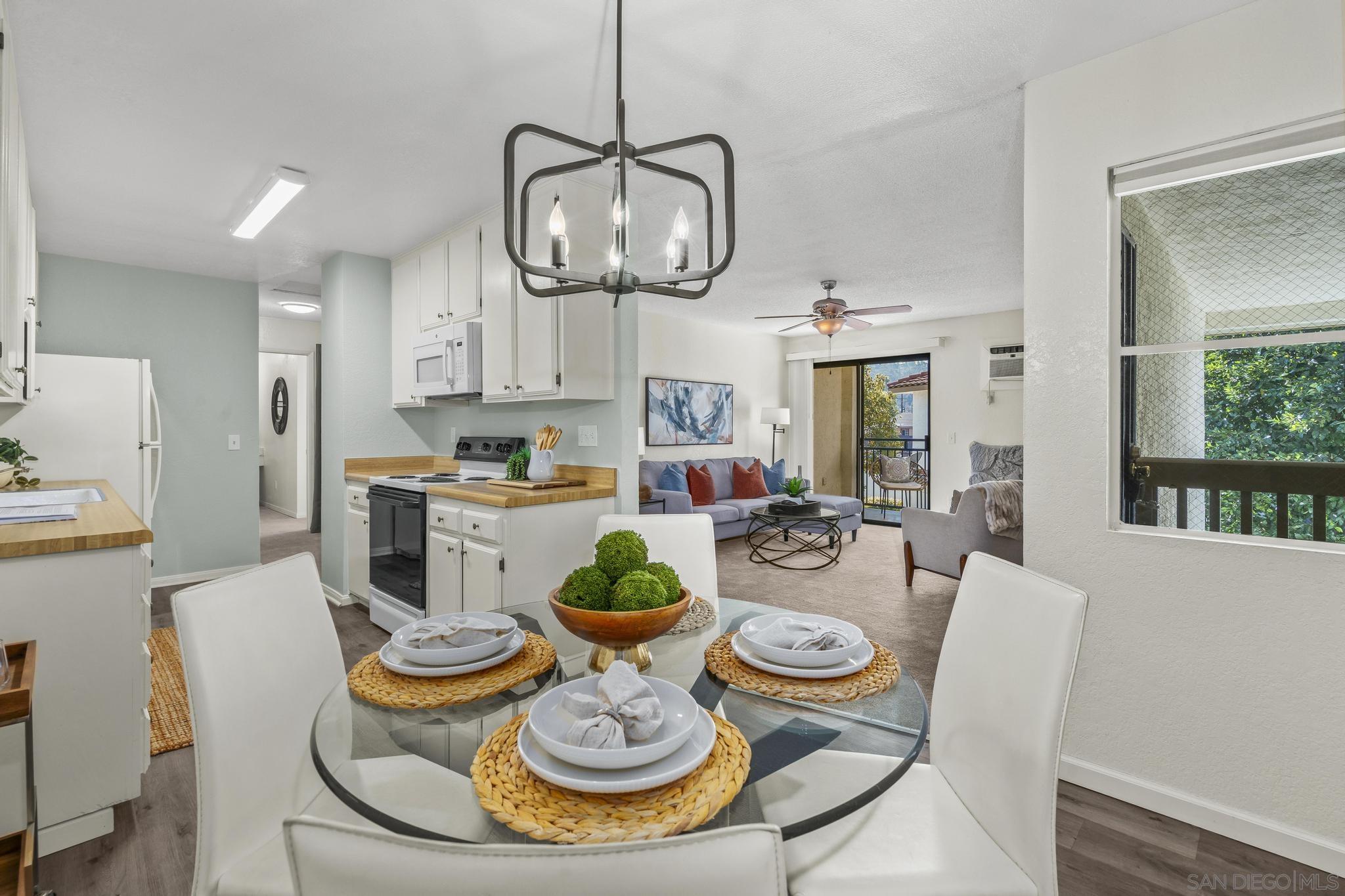 Front Image Thumbnail for SD250044114